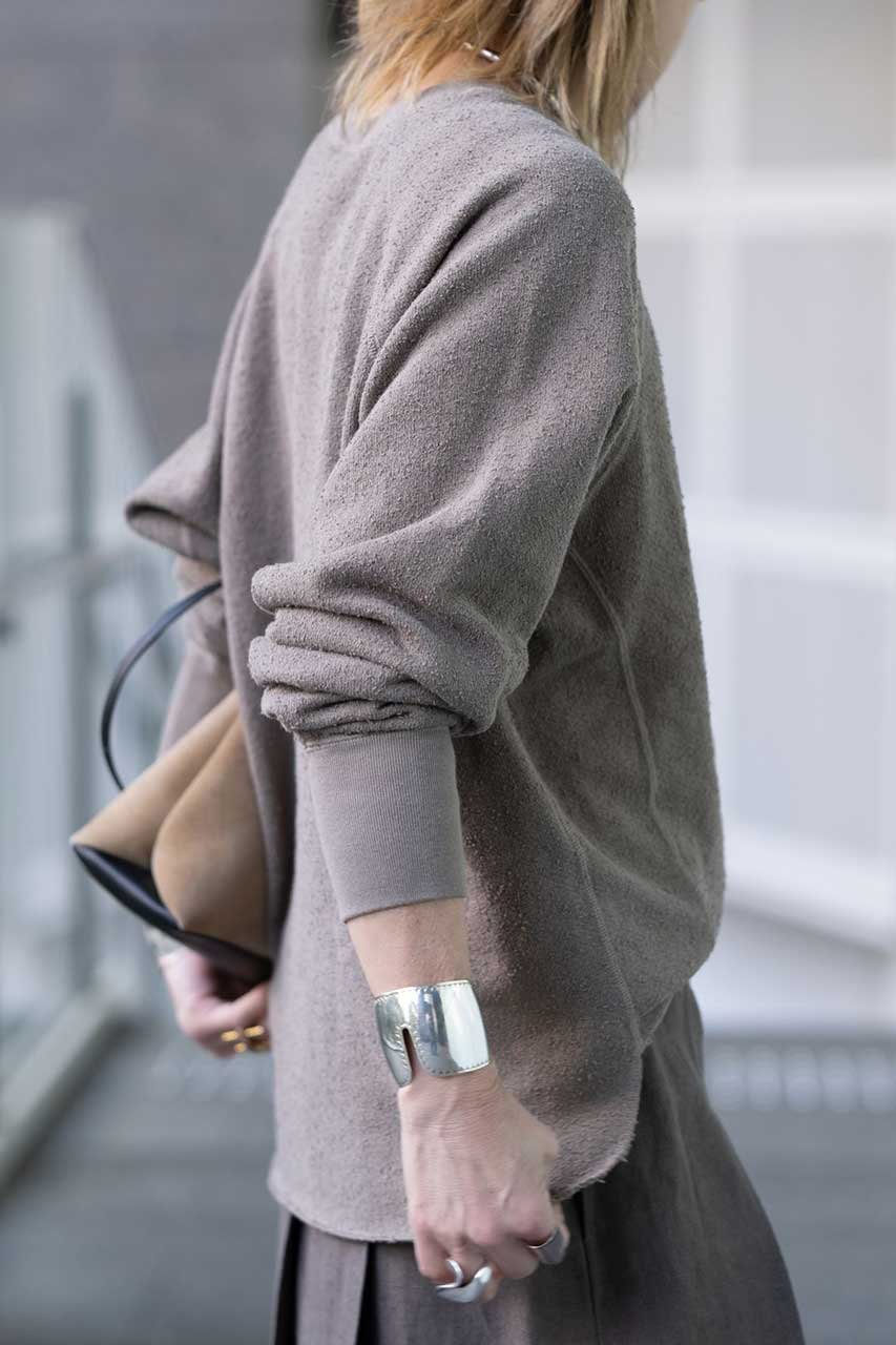 【ブリル/BRILL】の【raspail】ニュアンススウェット 人気、トレンドファッション・服の通販 founy(ファニー) 　ファッション　Fashion　レディースファッション　Fashion for Women　トップス・カットソー　Cut & Sew Tops　シャツ・ブラウス・オフィスカジュアル　Elegant Blouses & Button-Ups　レディースパーカー・カジュアルフーディー　Casual Hoodies & Sweatshirts　ロングTシャツ・Tシャツ　Longline T-Shirts & Tees　スウェット・クルーネックトップス　Sweatshirts & Crewnecks / Relaxed Fit Sweat Tops　カットソー・ベーシックTシャツ　Cut-and-Sewn Tops / Stretch Tees & Basics　コレクション　Collection, Seasonal Line　シンプル　Simple, Minimal　スウェット / スエット　Sweatshirt, Sweatwear　スリーブ　Sleeve, Long Sleeve / Short Sleeve　ベーシック　Basic, Essential　モダン　Modern, Contemporary　リラックス　Relax, Relaxed Fit　新作・新入荷　New Arrivals / New In　other-3|ID: prp329100004876532 ipo3291000000036373762