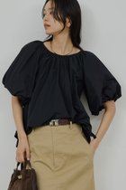 【ガリャルダガランテ/GALLARDAGALANTE】のバルーンブラウス 人気、トレンドファッション・服の通販 founy(ファニー) ファッション Fashion レディースファッション Fashion for Women トップス・カットソー Cut & Sew Tops シャツ・ブラウス・オフィスカジュアル Elegant Blouses & Button-Ups イエロー Yellow ギャザー Gathered, Ruffled ショート Short, Short Length スリーブ Sleeve, Long Sleeve / Short Sleeve タイトスカート Pencil Skirt, Tight Skirt バルーン Balloon, Balloon Silhouette ワンショル One Shoulder, Asymmetrical ワーク Workwear, Utility Style 定番 Standard, Basic Item 新作・新入荷 New Arrivals / New In thumbnail ブラック|ID: prp329100004876626 ipo3291000000036374450