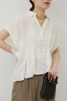 【ガリャルダガランテ/GALLARDAGALANTE】の【WEB限定】ハーフスリーブウエストシェイプシャツ 大人の最旬トレンドファッション＆コーディネート founy(ファウニー) ファッション Fashion レディースファッション Fashion for Women トップス・カットソー Cut & Sew Tops シャツ・ブラウス・オフィスカジュアル Elegant Blouses & Button-Ups インナー Innerwear シェイプ Shape, Slim Fit ショート Short, Short Length ジャケット Jacket, Outerwear スキッパー Skipper, Open Collar スリーブ Sleeve, Long Sleeve / Short Sleeve リネン Linen, Linen Fabric thumbnail ホワイト|ID: prp329100004876629 ipo3291000000036717218