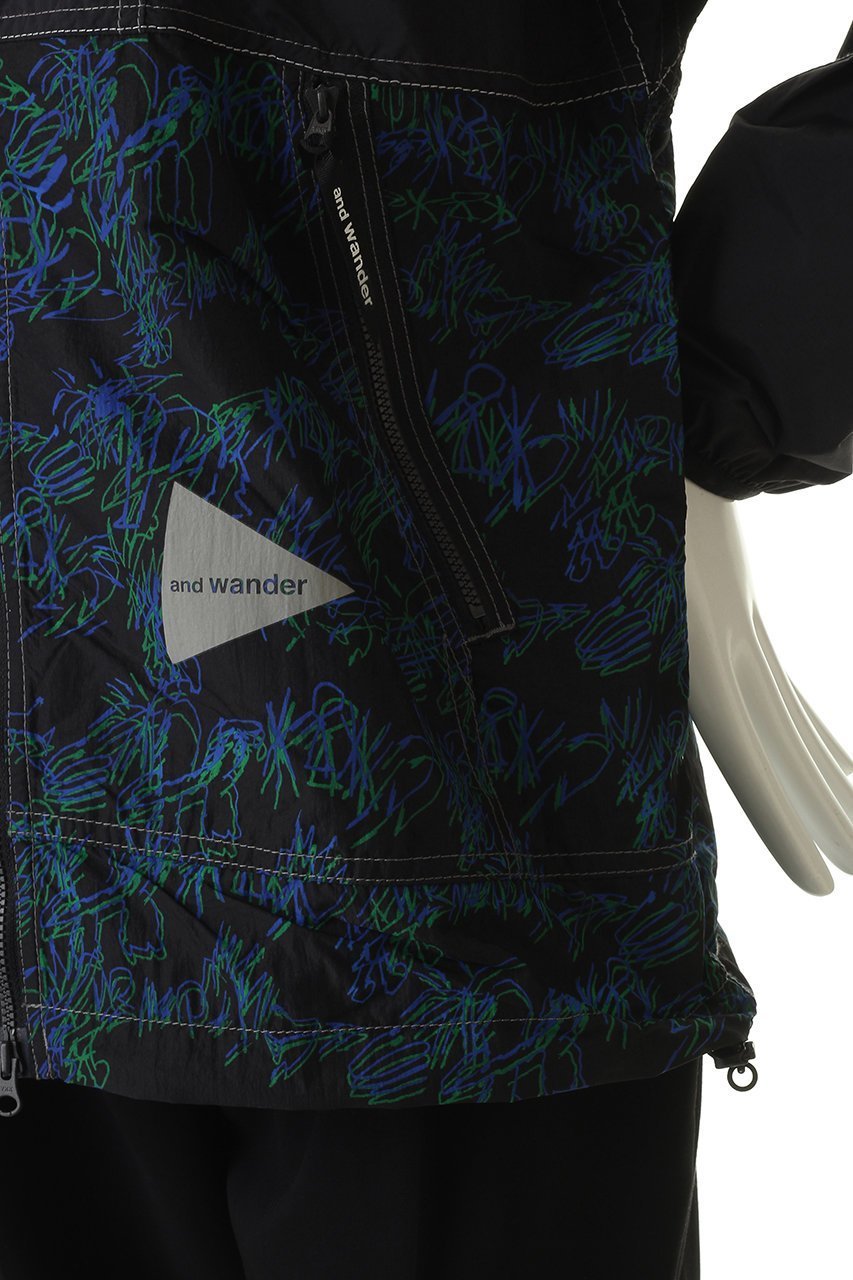 【アンドワンダー/and wander】の【UNISEX】プリンテッド ウィンド ジャケット 人気、トレンドファッション・服の通販 founy(ファニー) 　ファッション　Fashion　レディースファッション　Fashion for Women　アウター　Coat / Outerwear Collection　レディースジャケット・軽アウター　Jackets　ブルゾンジャケット・スポーティアウター　Blouson Jackets　ユニセックス　Unisex, Genderless　アウトドア　Outdoor Clothing　グラフィック　Graphic, Graphic Design　コンパクト　Compact, Small Size　ジャケット　Jacket, Outerwear　ブルゾン　Blouson, Bomber Jacket　ポーチ　Pouch, Small Case　新作・新入荷　New Arrivals / New In　軽量　Lightweight, Ultra Light　other-6|ID: prp329100004876707 ipo3291000000036375122