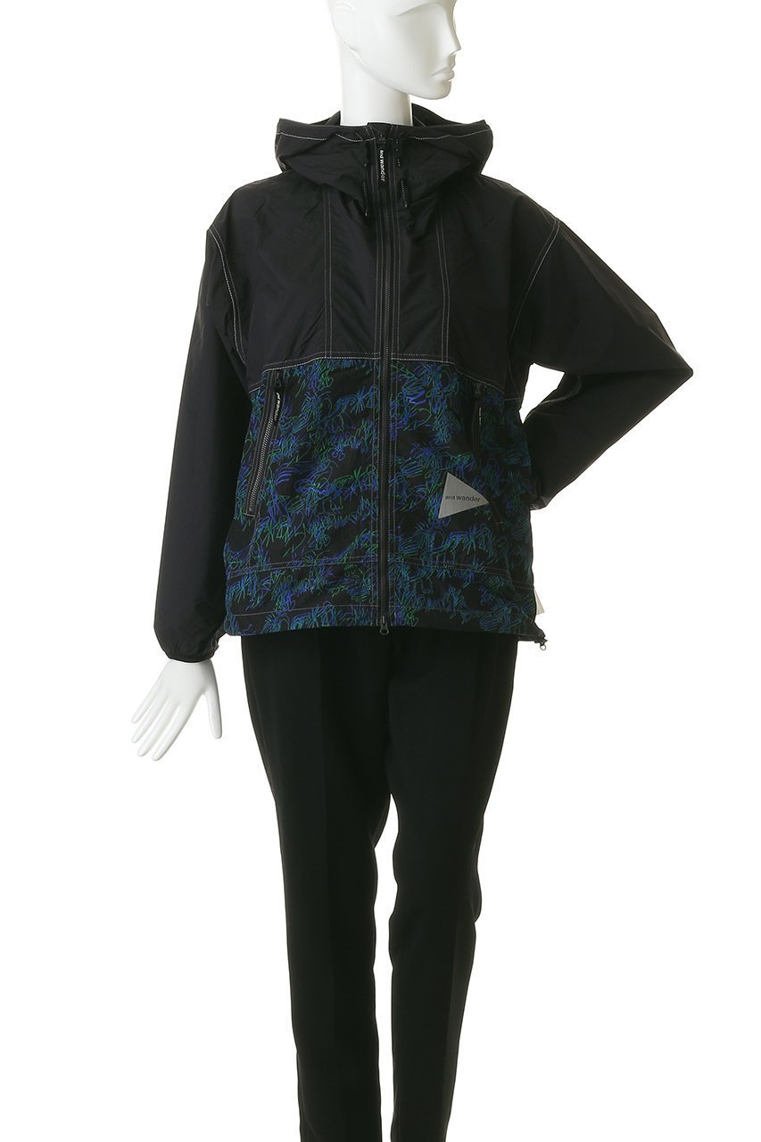 【アンドワンダー/and wander】の【UNISEX】プリンテッド ウィンド ジャケット 大人の最旬トレンドファッション＆コーディネート founy(ファウニー) 　ファッション　Fashion　レディースファッション　Fashion for Women　アウター　Coat / Outerwear Collection　レディースジャケット・軽アウター　Jackets　ブルゾンジャケット・スポーティアウター　Blouson Jackets　ユニセックス　Unisex, Genderless　アウトドア　Outdoor Clothing　グラフィック　Graphic, Graphic Design　コンパクト　Compact, Small Size　ジャケット　Jacket, Outerwear　ブルゾン　Blouson, Bomber Jacket　ポーチ　Pouch, Small Case　軽量　Lightweight, Ultra Light　other-2|ID: prp329100004876708 ipo3291000000036958316
