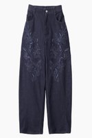 【ミューラル/MURRAL】のNerine エンブロイダード デニム スラックス 人気、トレンドファッション・服の通販 founy(ファニー) ファッション Fashion レディースファッション Fashion for Women パンツ Pants & Trousers デニムパンツ・ジーンズ・美脚デニム Denim Jeans & Pants カッティング Cutting Detail カットソー Cut and Sewn Top クラシカル Classical, Vintage-Inspired クラッシュ Distressed, Crashed Style スラックス Slacks, Dress Pants ダイヤモンド Diamond, Brilliant Cut デニム Denim, Jeans Material 手描き Hand-Drawn, Illustrated エレガント 上品 Elegant 新作・新入荷 New Arrivals / New In |ID:prp329100004876818