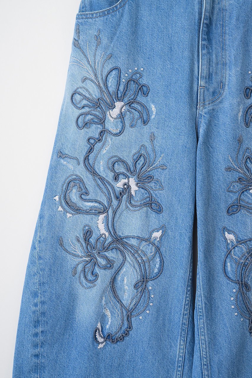 【ミューラル/MURRAL】のNerine エンブロイダード デニム スラックス 人気、トレンドファッション・服の通販 founy(ファニー) 　ファッション　Fashion　レディースファッション　Fashion for Women　パンツ　Pants & Trousers　デニムパンツ・ジーンズ・美脚デニム　Denim Jeans & Pants　カッティング　Cutting Detail　カットソー　Cut and Sewn Top　クラシカル　Classical, Vintage-Inspired　クラッシュ　Distressed, Crashed Style　ジーンズ　Jeans, Denim Pants　スラックス　Slacks, Dress Pants　ダイヤモンド　Diamond, Brilliant Cut　デニム　Denim, Jeans Material　手描き　Hand-Drawn, Illustrated　エレガント 上品　Elegant　新作・新入荷　New Arrivals / New In　other-4|ID: prp329100004876820 ipo3291000000036375983