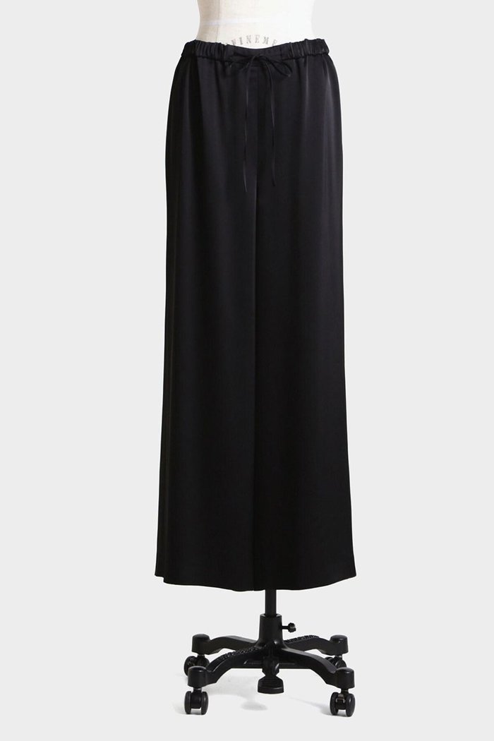 【ヒューエルミュージアム/hueLe Museum】の【STUMBLY】Satin Wide Pants インテリア・キッズ・メンズ・レディースファッション・服の通販 founy(ファニー) https://founy.com/ ファッション Fashion レディースファッション Fashion for Women パンツ Pants & Trousers エレガント 上品 Elegant ギャザー Gathered, Ruffled サテン Satin, Glossy Fabric リボン Ribbon, Bow 定番 Standard, Basic Item 新作・新入荷 New Arrivals / New In |ID: prp329100004876845 ipo3291000000036376177