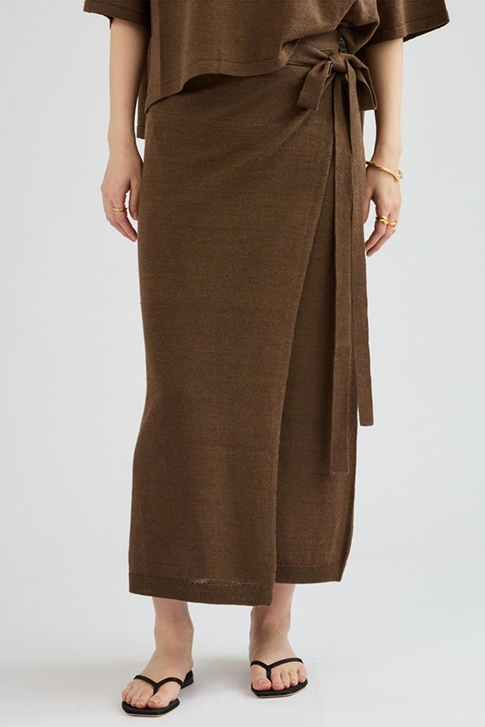 【カオス/Chaos】のマーレラップスカート インテリア・キッズ・メンズ・レディースファッション・服の通販 founy(ファニー) https://founy.com/ ファッション Fashion レディースファッション Fashion for Women スカート Skirts ロングスカート Long Skirts / Maxi & Midi Skirts サンダル Sandals, Summer Shoes シューズ Shoes, Footwear フラット Flat, Flat Shoes ラップ Wrap, Wrap Design リネン Linen, Linen Fabric リボン Ribbon, Bow ロング Long, Long-Length 新作・新入荷 New Arrivals / New In |ID: prp329100004876862 ipo3291000000036958566