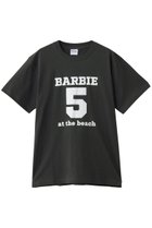 【ヘルシーデニム/Healthy Denim】のBarbie5 at the beach ロゴTシャツ Sumi|ID: prp329100004877222 ipo3291000000036381308