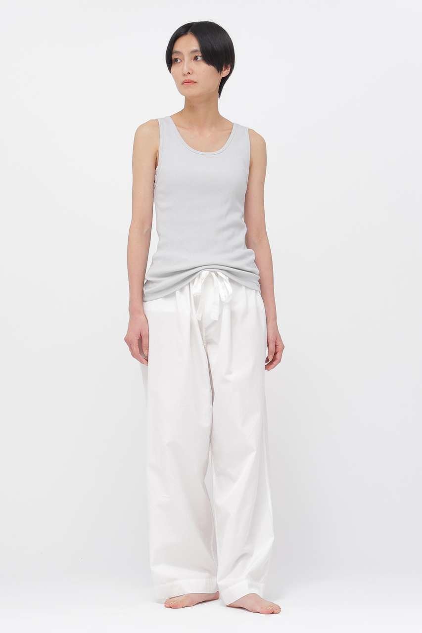 【マーガレットハウエル/MARGARET HOWELL】のFINE COTTON RIB JERSEY TOP 人気、トレンドファッション・服の通販 founy(ファニー) 　ファッション　Fashion　レディースファッション　Fashion for Women　トップス・カットソー　Cut & Sew Tops　キャミソール&ノースリーブ　Camisoles & Sleeveless Tops　シャツ・ブラウス・オフィスカジュアル　Elegant Blouses & Button-Ups　ロングTシャツ・Tシャツ　Longline T-Shirts & Tees　カットソー・ベーシックTシャツ　Cut-and-Sewn Tops / Stretch Tees & Basics　なめらか　Smooth, Silky Texture　インド　Indian Textile　インナー　Innerwear　キャミソール　Camisole, Spaghetti Strap Top　タンク　Tank Top, Sleeveless Top　フィット　Fit, Slim Fit　エレガント 上品　Elegant　吸水　Absorbent, Quick-Dry　新作・新入荷　New Arrivals / New In　other-2|ID: prp329100004877243 ipo3291000000036381473