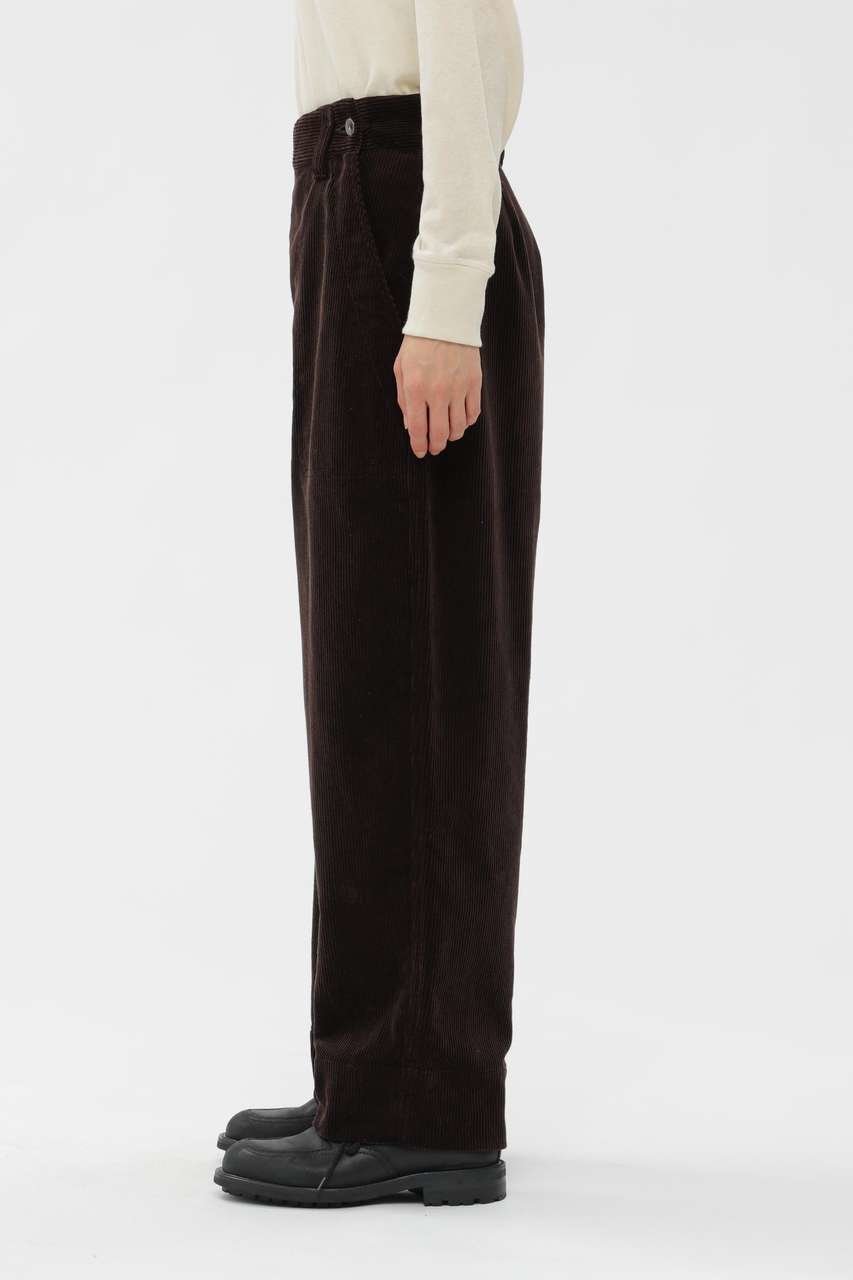【マーガレットハウエル/MARGARET HOWELL】のHEAVY CORDUROY TROUSERS 大人の最旬トレンドファッション＆コーディネート founy(ファウニー) 　ファッション　Fashion　レディースファッション　Fashion for Women　パンツ　Pants & Trousers　コーデュロイ　Corduroy, Cord Fabric　ジップ　Zip, Zipper　ダブル　Double, Double-Breasted　ドット　Polka Dot, Dot Pattern　ポケット　Pocket, Pocket Detail　メタル　Metal, Metal Parts　ヴィンテージ　Vintage Style　エレガント 上品　Elegant　other-2|ID: prp329100004877311 ipo3291000000036744668