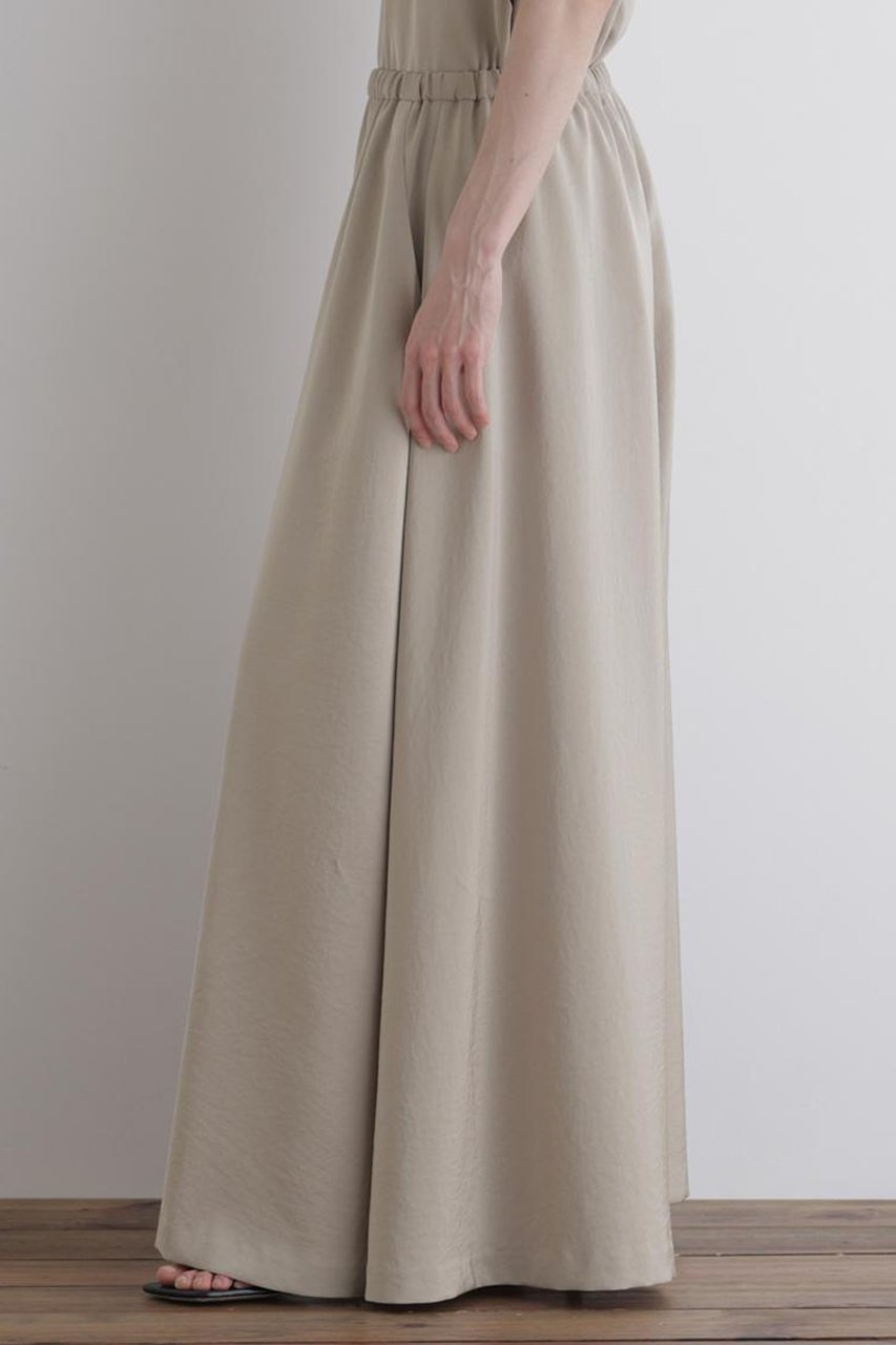 【ル フィル/LE PHIL】のライトサテンギャザーワイドパンツ 人気、トレンドファッション・服の通販 founy(ファニー) 　ファッション　Fashion　レディースファッション　Fashion for Women　パンツ　Pants & Trousers　エレガント 上品　Elegant　ギャザー　Gathered, Ruffled　ジャケット　Jacket, Outerwear　スタンダード　Standard, Basic　ドレープ　Drape, Draping Fabric　バランス　Balance, Style Balance　フィット　Fit, Slim Fit　フェミニン　Feminine, Girly　ワイド　Wide, Wide Fit　新作・新入荷　New Arrivals / New In　other-4|ID: prp329100004877394 ipo3291000000036382561