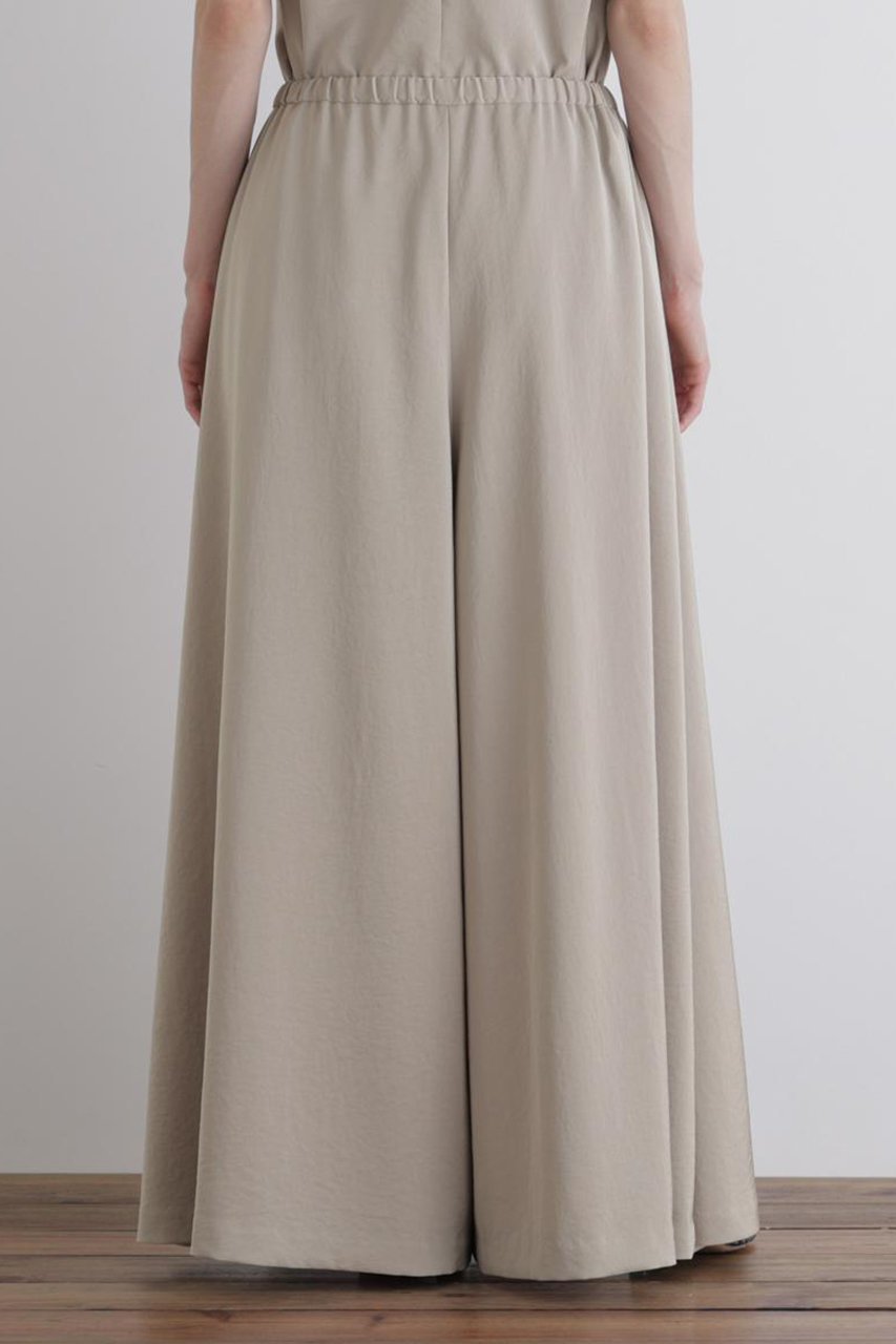 【ル フィル/LE PHIL】のライトサテンギャザーワイドパンツ 人気、トレンドファッション・服の通販 founy(ファニー) 　ファッション　Fashion　レディースファッション　Fashion for Women　パンツ　Pants & Trousers　エレガント 上品　Elegant　ギャザー　Gathered, Ruffled　ジャケット　Jacket, Outerwear　スタンダード　Standard, Basic　ドレープ　Drape, Draping Fabric　バランス　Balance, Style Balance　フィット　Fit, Slim Fit　フェミニン　Feminine, Girly　ワイド　Wide, Wide Fit　新作・新入荷　New Arrivals / New In　other-5|ID: prp329100004877394 ipo3291000000036382562