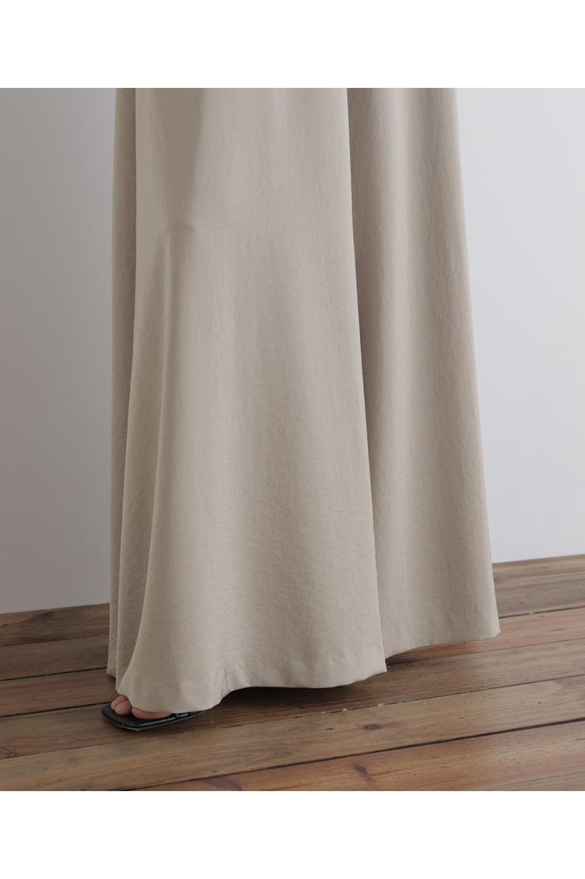 【ル フィル/LE PHIL】のライトサテンギャザーワイドパンツ 人気、トレンドファッション・服の通販 founy(ファニー) 　ファッション　Fashion　レディースファッション　Fashion for Women　パンツ　Pants & Trousers　エレガント 上品　Elegant　ギャザー　Gathered, Ruffled　ジャケット　Jacket, Outerwear　スタンダード　Standard, Basic　ドレープ　Drape, Draping Fabric　バランス　Balance, Style Balance　フィット　Fit, Slim Fit　フェミニン　Feminine, Girly　ワイド　Wide, Wide Fit　新作・新入荷　New Arrivals / New In　other-8|ID: prp329100004877394 ipo3291000000036382565