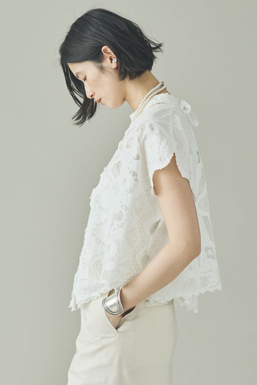 【カレンソロジー/Curensology】のNエンブロイダリーブラウス 人気、トレンドファッション・服の通販 founy(ファニー) 　ファッション　Fashion　レディースファッション　Fashion for Women　トップス・カットソー　Cut & Sew Tops　シャツ・ブラウス・オフィスカジュアル　Elegant Blouses & Button-Ups　インド　Indian Textile　キャミワンピース　Cami Dress, Slip Dress　スリーブ　Sleeve, Long Sleeve / Short Sleeve　チュール　Tulip, Tulip Motif　ノースリーブ　Sleeveless, No-Sleeve　ボタニカル　Botanical, Floral Pattern　ロング　Long, Long-Length　再入荷　Restock / Back in Stock　羽織　Haori, Light Jacket　other-3|ID: prp329100004877689 ipo3291000000036386038