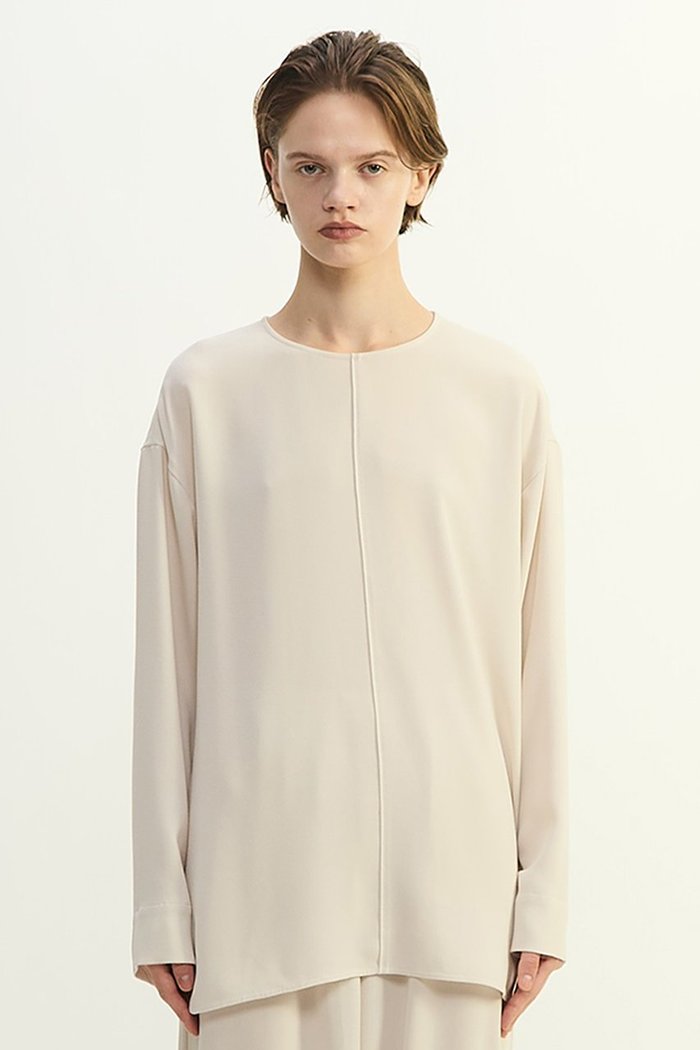 【プレインピープル/PLAIN PEOPLE】のバックサテンジョーゼットノーカラーブラウス インテリア・キッズ・メンズ・レディースファッション・服の通販 founy(ファニー) https://founy.com/ ファッション Fashion レディースファッション Fashion for Women トップス・カットソー Cut & Sew Tops シャツ・ブラウス・オフィスカジュアル Elegant Blouses & Button-Ups バッグ Bags おすすめ Recommended / Our Picks ショート Short, Short Length スリーブ Sleeve, Long Sleeve / Short Sleeve セットアップ Set-Up, Coordinated Outfit ロング Long, Long-Length 長袖 Long Sleeve, Full Sleeve |ID: prp329100004877708 ipo3291000000036386194