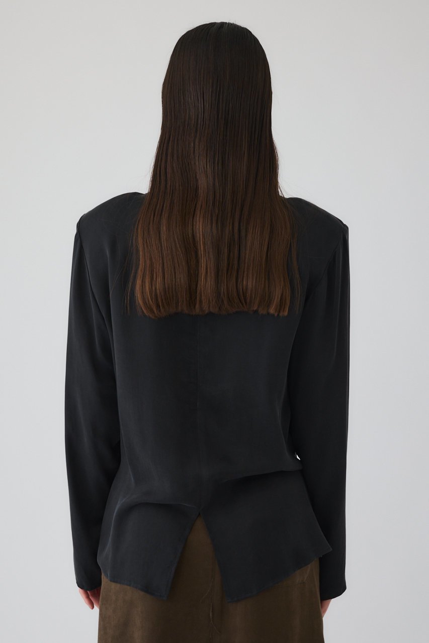 【リムアーク/RIM.ARK】のGathered paded tops/トップス 人気、トレンドファッション・服の通販 founy(ファニー) 　ファッション　Fashion　レディースファッション　Fashion for Women　トップス・カットソー　Cut & Sew Tops　シャツ・ブラウス・オフィスカジュアル　Elegant Blouses & Button-Ups　インナー　Innerwear　キュプラ　Cupro, Eco Fabric　クール　Cool, Chic　サテン　Satin, Glossy Fabric　ショルダー　Shoulder, Shoulder Strap　シンプル　Simple, Minimal　ジャケット　Jacket, Outerwear　スラックス　Slacks, Dress Pants　スリーブ　Sleeve, Long Sleeve / Short Sleeve　ドレープ　Drape, Draping Fabric　フロント　Front, Front Design　ラグジュアリー　Luxury, Elegant　ロング　Long, Long-Length　エレガント 上品　Elegant　結婚式　Wedding　other-6|ID: prp329100004877751 ipo3291000000036386554