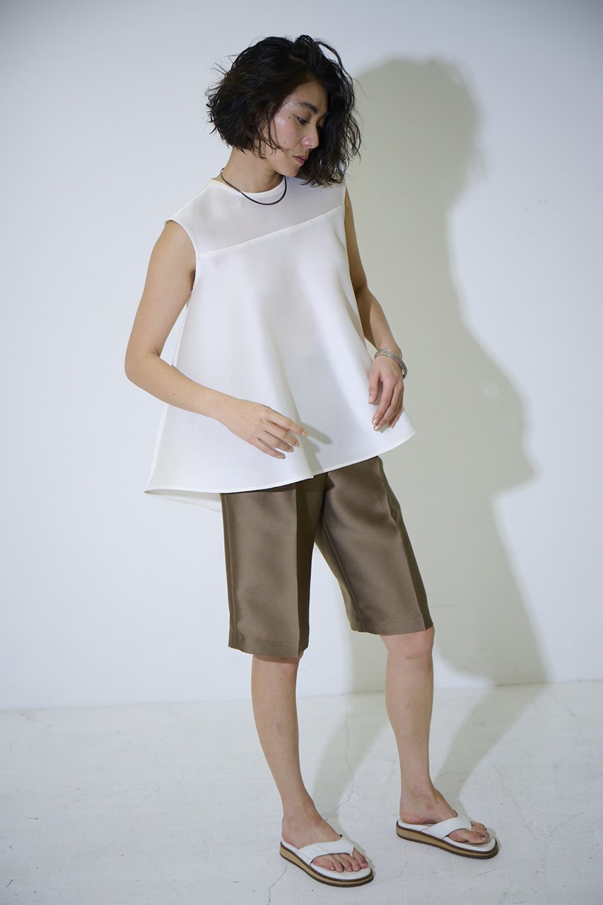 【エムフィル/M Fil】のシルキーWクロス クルーネックフレアブラウス 人気、トレンドファッション・服の通販 founy(ファニー) ファッション Fashion レディースファッション Fashion for Women トップス・カットソー Cut & Sew Tops キャミソール&ノースリーブ Camisoles & Sleeveless Tops シャツ・ブラウス・オフィスカジュアル Elegant Blouses & Button-Ups おすすめ Recommended / Our Picks エアリー Airy Texture セットアップ Set-Up, Coordinated Outfit ノースリーブ Sleeveless, No-Sleeve ハーフ Half, Half-Length フィット Fit, Slim Fit フレア Flare, Flared ボトム Bottoms, Lower Wear ミリタリー Military, Army Style ヨーク Yoke, Yoke Design リラックス Relax, Relaxed Fit ワイド Wide, Wide Fit 新作・新入荷 New Arrivals / New In other-7|ID: prp329100004877978 ipo3291000000036388921