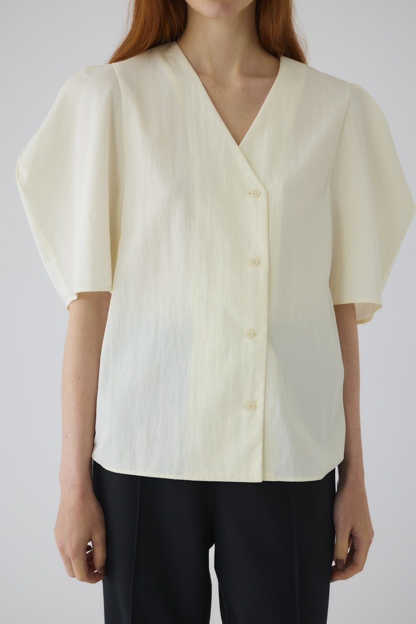 【リムアーク/RIM.ARK】のVolume sleeve v-neck SH/シャツ 人気、トレンドファッション・服の通販 founy(ファニー) ファッション Fashion レディースファッション Fashion for Women トップス・カットソー Cut & Sew Tops シャツ・ブラウス・オフィスカジュアル Elegant Blouses & Button-Ups Vネックトップス V-Neck Tops / V-Cut Neckline Shirts ボリューム袖・フリルスリーブブラウス Voluminous & Ruffle Sleeves / Puffy Sleeve Tops コンパクト Compact, Small Size スリーブ Sleeve, Long Sleeve / Short Sleeve ロング Long, Long-Length other-1|ID: prp329100004878000 ipo3291000000036389142