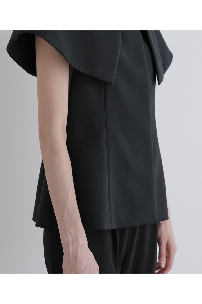 【ル フィル/LE PHIL】のスキューバーオフショルダージレ 人気、トレンドファッション・服の通販 founy(ファニー) 　ファッション　Fashion　レディースファッション　Fashion for Women　アウター　Coat / Outerwear Collection　トップス・カットソー　Cut & Sew Tops　シャツ・ブラウス・オフィスカジュアル　Elegant Blouses & Button-Ups　ベスト&ジレ / 重ね着スタイル　Vests & Gilets　おすすめ　Recommended / Our Picks　ショート　Short, Short Length　スリーブ　Sleeve, Long Sleeve / Short Sleeve　バランス　Balance, Style Balance　ミックス　Mix, Mixed Style　新作・新入荷　New Arrivals / New In　other-7|ID: prp329100004878572 ipo3291000000036396639