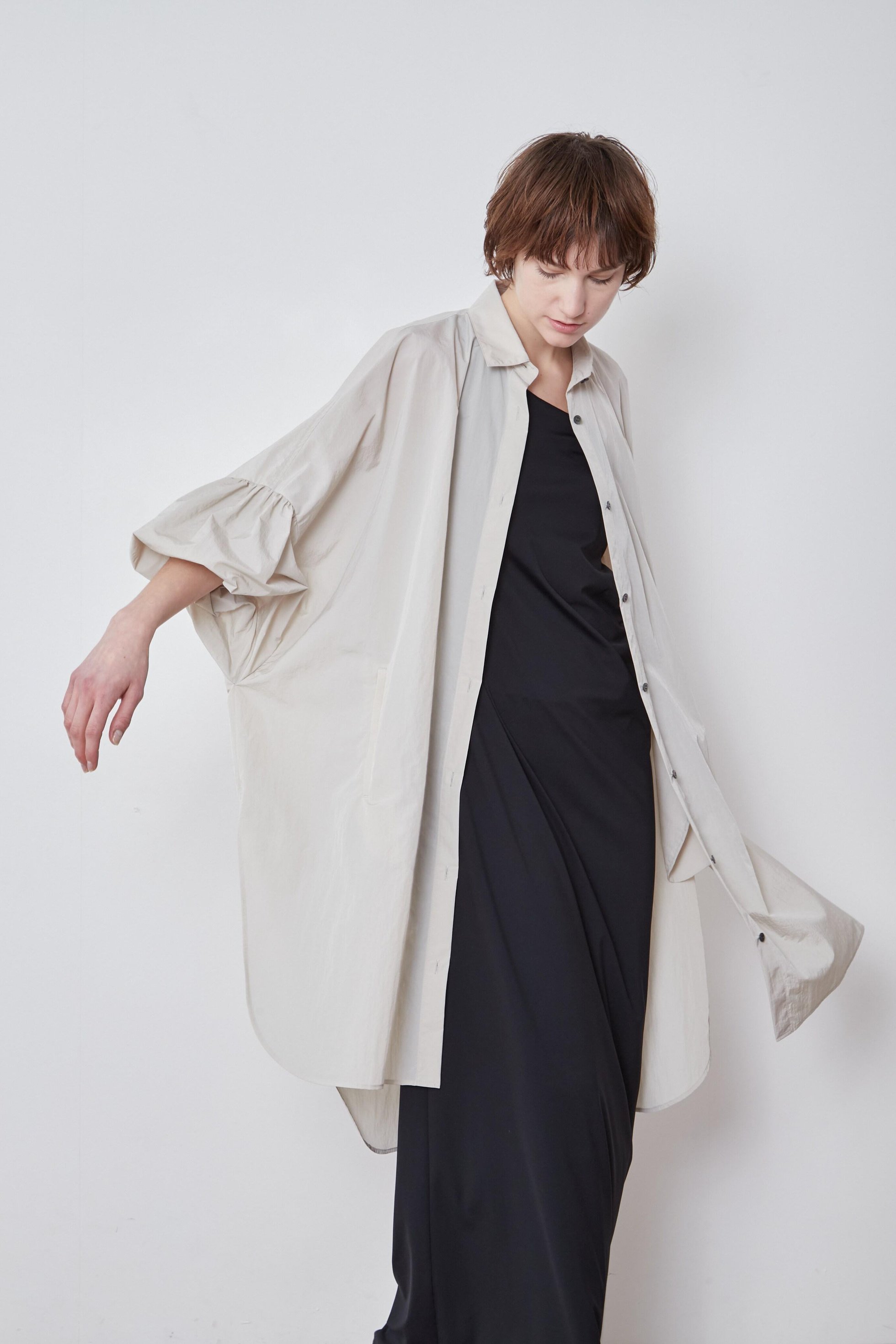 【ル フィル/LE PHIL】の《LE PHIL》ミリタリープルーフオーバーサイズブラウス 人気、トレンドファッション・服の通販 founy(ファニー) 　ファッション　Fashion　レディースファッション　Fashion for Women　トップス・カットソー　Cut & Sew Tops　シャツ・ブラウス・オフィスカジュアル　Elegant Blouses & Button-Ups　スタンダード　Standard, Basic　スポーツ　Sports, Activewear　スポーティ　Sporty, Casual Athletic　スリーブ　Sleeve, Long Sleeve / Short Sleeve　ロング　Long, Long-Length　ワーク　Workwear, Utility Style　新作・新入荷　New Arrivals / New In　other-4|ID: prp329100004878578 ipo3291000000036396690