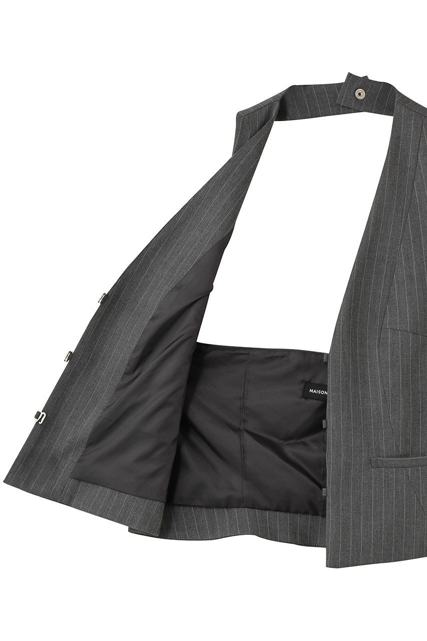 【メゾンスペシャル/MAISON SPECIAL】のSuiting Halter Neck Vest/スーチングホルターネックベスト 人気、トレンドファッション・服の通販 founy(ファニー) 　ファッション　Fashion　レディースファッション　Fashion for Women　アウター　Coat / Outerwear Collection　トップス・カットソー　Cut & Sew Tops　キャミソール&ノースリーブ　Camisoles & Sleeveless Tops　シャツ・ブラウス・オフィスカジュアル　Elegant Blouses & Button-Ups　ベスト&ジレ / 重ね着スタイル　Vests & Gilets　カッティング　Cutting Detail　シルバー　Silver, Metallic Silver　ストライプ　Stripe, Striped Pattern　ノースリーブ　Sleeveless, No-Sleeve　フロント　Front, Front Design　再入荷　Restock / Back in Stock　夏　Summer　other-6|ID: prp329100004878757 ipo3291000000036403516