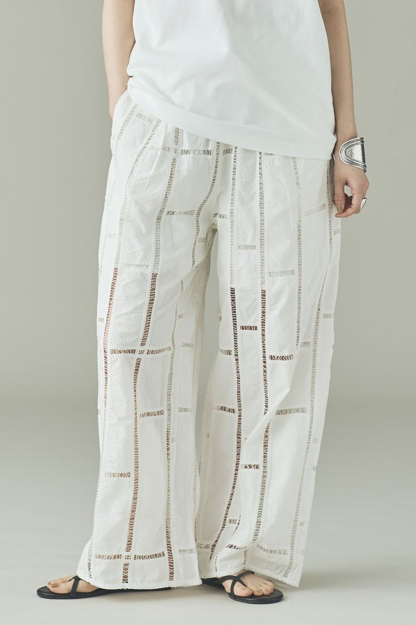 【カレンソロジー/Curensology】のエンブロイダリーパンツ インテリア・キッズ・メンズ・レディースファッション・服の通販 founy(ファニー) 　ファッション　Fashion　レディースファッション　Fashion for Women　パンツ　Pants & Trousers　インド　Indian Textile　エレガント 上品　Elegant　サテン　Satin, Glossy Fabric　リネン　Linen, Linen Fabric　ワイド　Wide, Wide Fit　再入荷　Restock / Back in Stock　ホワイト|ID: prp329100004878923 ipo3291000000036405607