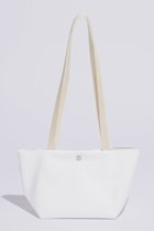 【ジ アートオブキャリング/THE ART OF CARRYING】のPAPER PAD M ショルダーバッグ 人気、トレンドファッション・服の通販 founy(ファニー) ファッション Fashion レディースファッション Fashion for Women バッグ Bags ユニセックス Unisex, Genderless なめらか Smooth, Silky Texture クッション Cushion, Throw Pillow フォルム Silhouette, Form 軽量 Lightweight, Ultra Light thumbnail ホワイト|ID: prp329100004879415 ipo3291000000036409207