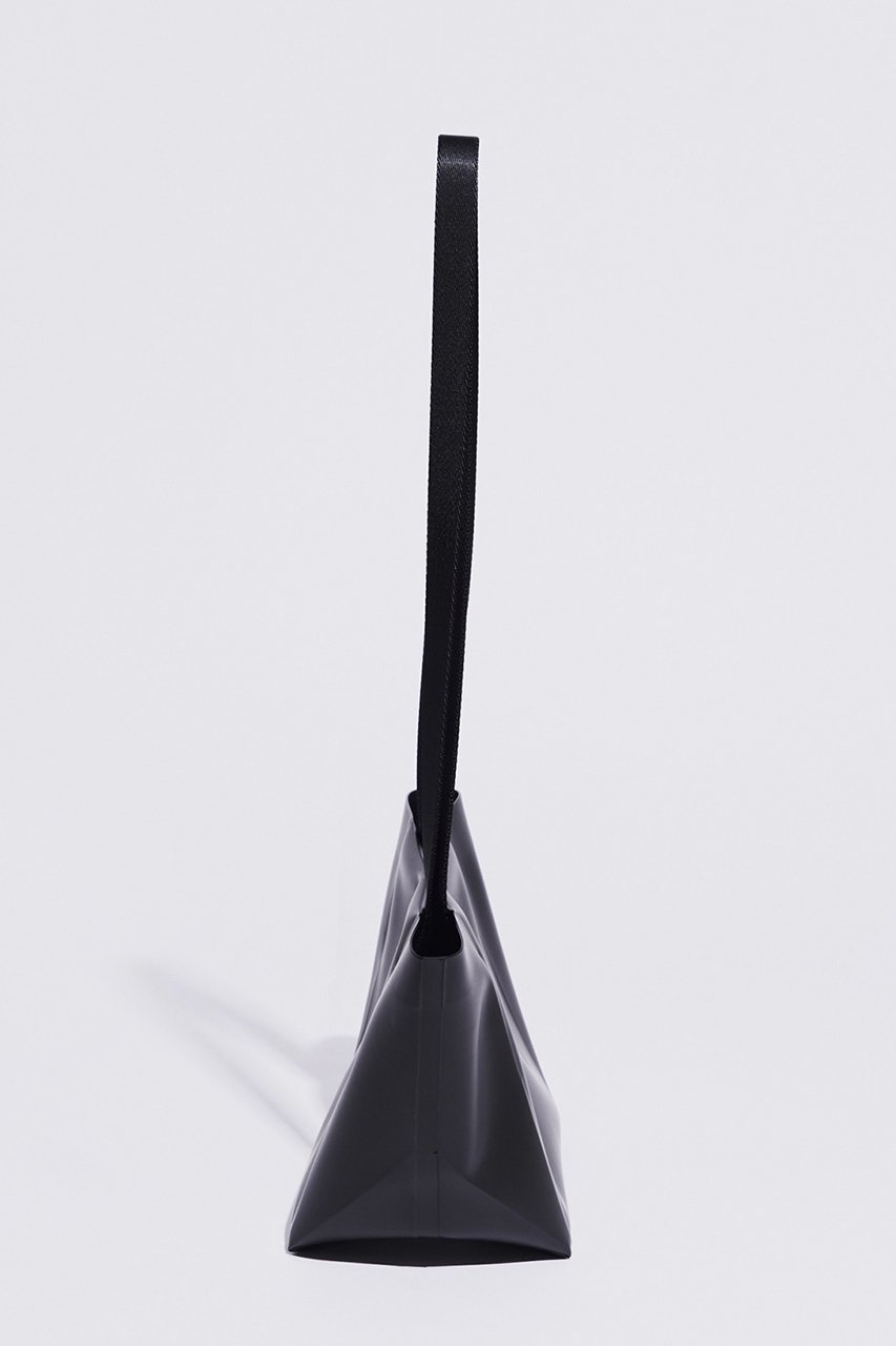 【ジ アートオブキャリング/THE ART OF CARRYING】のPAPER PAD M ショルダーバッグ 人気、トレンドファッション・服の通販 founy(ファニー) ファッション Fashion レディースファッション Fashion for Women バッグ Bags ユニセックス Unisex, Genderless なめらか Smooth, Silky Texture クッション Cushion, Throw Pillow フォルム Silhouette, Form 軽量 Lightweight, Ultra Light other-4|ID: prp329100004879415 ipo3291000000036409215