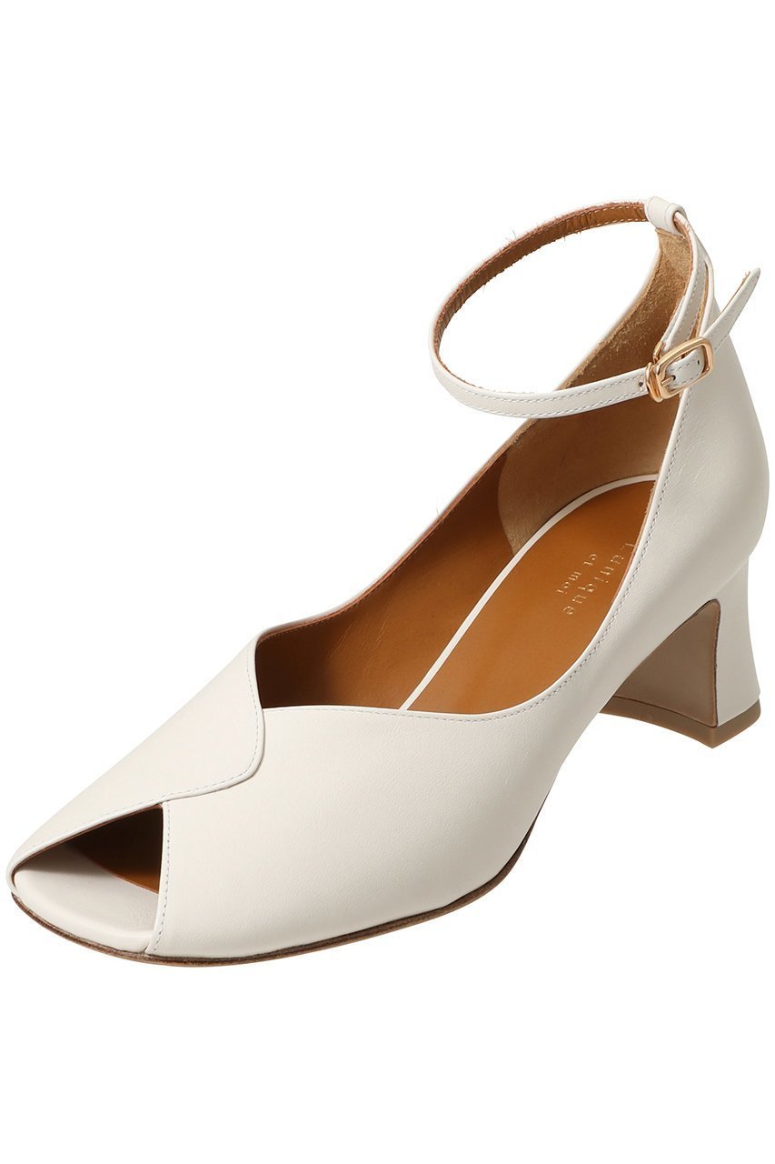 【リュニック エ モア/L'unique et moi】のPetal アンクルストラップオープントゥパンプス インテリア・キッズ・メンズ・レディースファッション・服の通販 founy(ファニー) 　ファッション　Fashion　レディースファッション　Fashion for Women　オープントゥ　Open Toe Shoes　クラシック　Classic, Timeless Style　ソックス　Socks, Hosiery　タイツ　Tights, Legwear　フロント　Front, Front Design　レトロ　Retro, Vintage Style　ホワイト|ID: prp329100004879445 ipo3291000000036409455