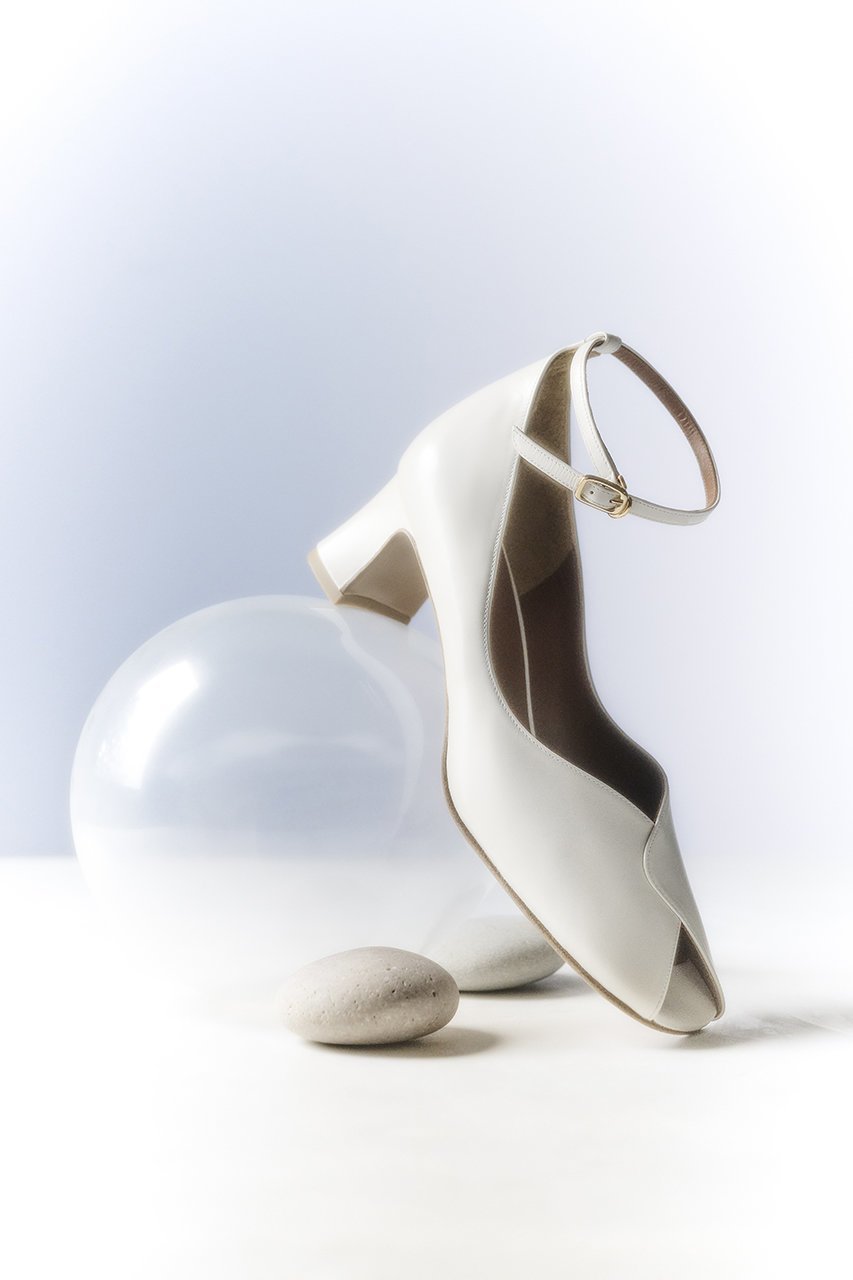 【リュニック エ モア/L'unique et moi】のPetal アンクルストラップオープントゥパンプス 人気、トレンドファッション・服の通販 founy(ファニー) 　ファッション　Fashion　レディースファッション　Fashion for Women　オープントゥ　Open Toe Shoes　クラシック　Classic, Timeless Style　ソックス　Socks, Hosiery　タイツ　Tights, Legwear　フロント　Front, Front Design　レトロ　Retro, Vintage Style　other-2|ID: prp329100004879445 ipo3291000000036409457