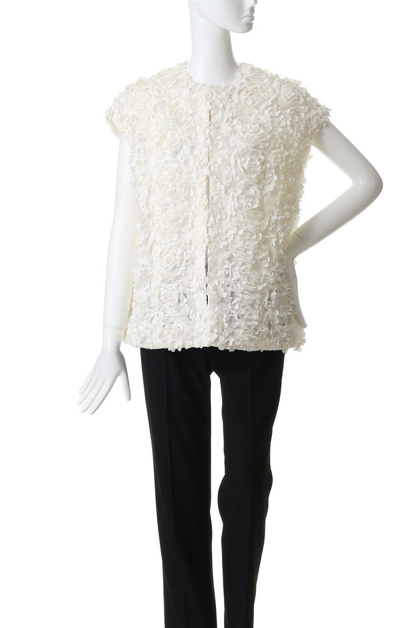 【エムフィル/M Fil】のフラワーチュール オーバーサイズドジレ 人気、トレンドファッション・服の通販 founy(ファニー) 　ファッション　Fashion　レディースファッション　Fashion for Women　アウター　Coat / Outerwear Collection　レディースジャケット・軽アウター　Jackets　イタリア　Italy　ジャケット　Jacket, Outerwear　チュール　Tulip, Tulip Motif　ファブリック　Fabric, Textile　ベスト　Vest, Waistcoat　モダン　Modern, Contemporary　リラックス　Relax, Relaxed Fit　新作・新入荷　New Arrivals / New In　春　Spring　軽量　Lightweight, Ultra Light　other-2|ID: prp329100004879465 ipo3291000000036409587