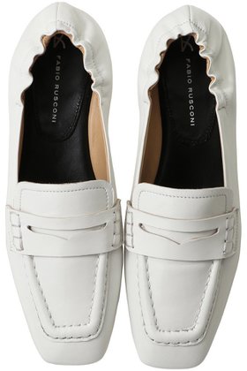 【ファビオ ルスコーニ/FABIO RUSCONI】のパテントシャーリングローファー 人気、トレンドファッション・服の通販 founy(ファニー) ファッション Fashion レディースファッション Fashion for Women ギャザー Gathered, Ruffled クラシカル Classical, Vintage-Inspired シューズ Shoes, Footwear バランス Balance, Style Balance フィット Fit, Slim Fit フォルム Silhouette, Form フラット Flat, Flat Shoes エレガント 上品 Elegant |ID:prp329100004879492