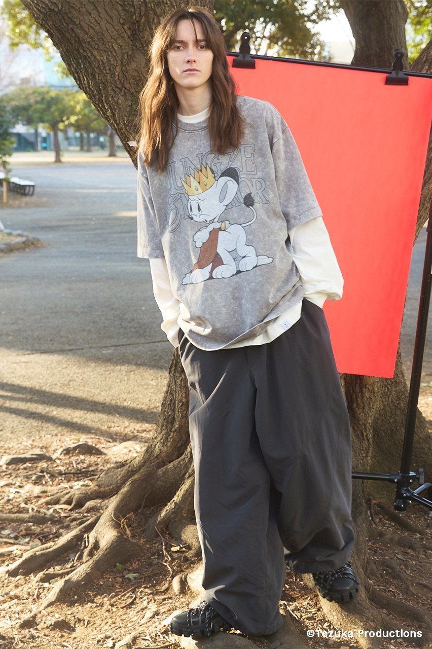 【メゾンスペシャル/MAISON SPECIAL】の【UNISEX】【TEZUKA CHARACTERS for MAISON SPECIAL】- JUNGLE EMPEROR LEO - Prime-Over Fade Crew Neck Graphic T-Shirt/- ジャングル大帝レオ - フェードクルーネックグラフィックT 人気、トレンドファッション・服の通販 founy(ファニー) ファッション Fashion レディースファッション Fashion for Women トップス・カットソー Cut & Sew Tops シャツ・ブラウス・オフィスカジュアル Elegant Blouses & Button-Ups ロングTシャツ・Tシャツ Longline T-Shirts & Tees カットソー・ベーシックTシャツ Cut-and-Sewn Tops / Stretch Tees & Basics イラスト Illustration インナー Innerwear キャラクター Character, Licensed Characters グラフィック Graphic, Graphic Design ショルダー Shoulder, Shoulder Strap ショート Short, Short Length シンプル Simple, Minimal スリーブ Sleeve, Long Sleeve / Short Sleeve ドロップ Drop Shoulder, Dropped Style バランス Balance, Style Balance パターン Pattern, Design Print フィット Fit, Slim Fit プリント Print, Printed Pattern ユニセックス Unisex, Genderless ユーズド Used, Vintage-Look リアル Real, Realistic 新作・新入荷 New Arrivals / New In other-3|ID: prp329100004879762 ipo3291000000036412448