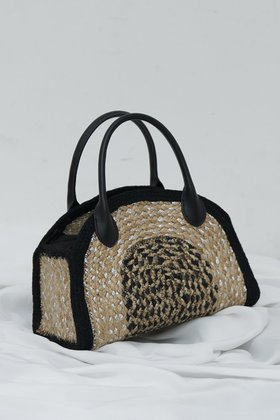 【ガリャルダガランテ/GALLARDAGALANTE】 【Jhuri Shate】ハーフサークルバッグ/S人気、トレンドファッション・服の通販 founy(ファニー) ファッション Fashion レディースファッション Fashion for Women バッグ Bags キャップ&ハット Hats & Caps ジュート Jute, Natural Fiber ネップ Nepp, Slub Yarn ハンド Hand, Handmade ポケット Pocket, Pocket Detail 新作・新入荷 New Arrivals / New In |ID:prp329100004879765