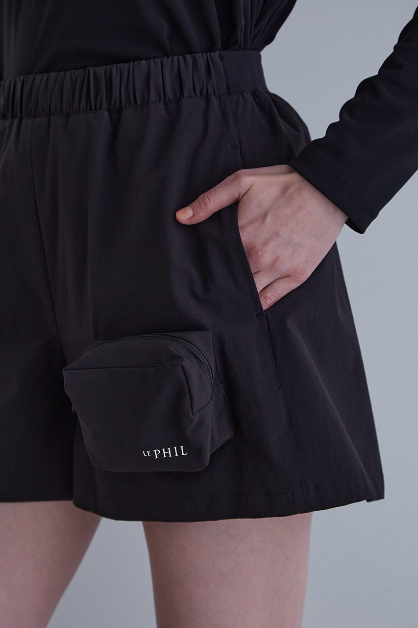 【ル フィル/LE PHIL】の《LE PHIL SPORTS》コーデュラショートパンツ 人気、トレンドファッション・服の通販 founy(ファニー) ファッション Fashion レディースファッション Fashion for Women パンツ Pants & Trousers ショートパンツ・ハーフパンツ High-Waisted & Relaxed Shorts スポーツウェア Functional & Stylish Sportswear スポーツ パンツ Workout Pants / Training Shorts / Joggers コンパクト Compact, Small Size ショート Short, Short Length スタンダード Standard, Basic ストレッチ Stretch, Stretchy Fabric ドローコード Drawcord, Drawstring Cord フロント Front, Front Design ポケット Pocket, Pocket Detail ポーチ Pouch, Small Case 新作・新入荷 New Arrivals / New In 軽量 Lightweight, Ultra Light other-6|ID: prp329100004879816 ipo3291000000036412816