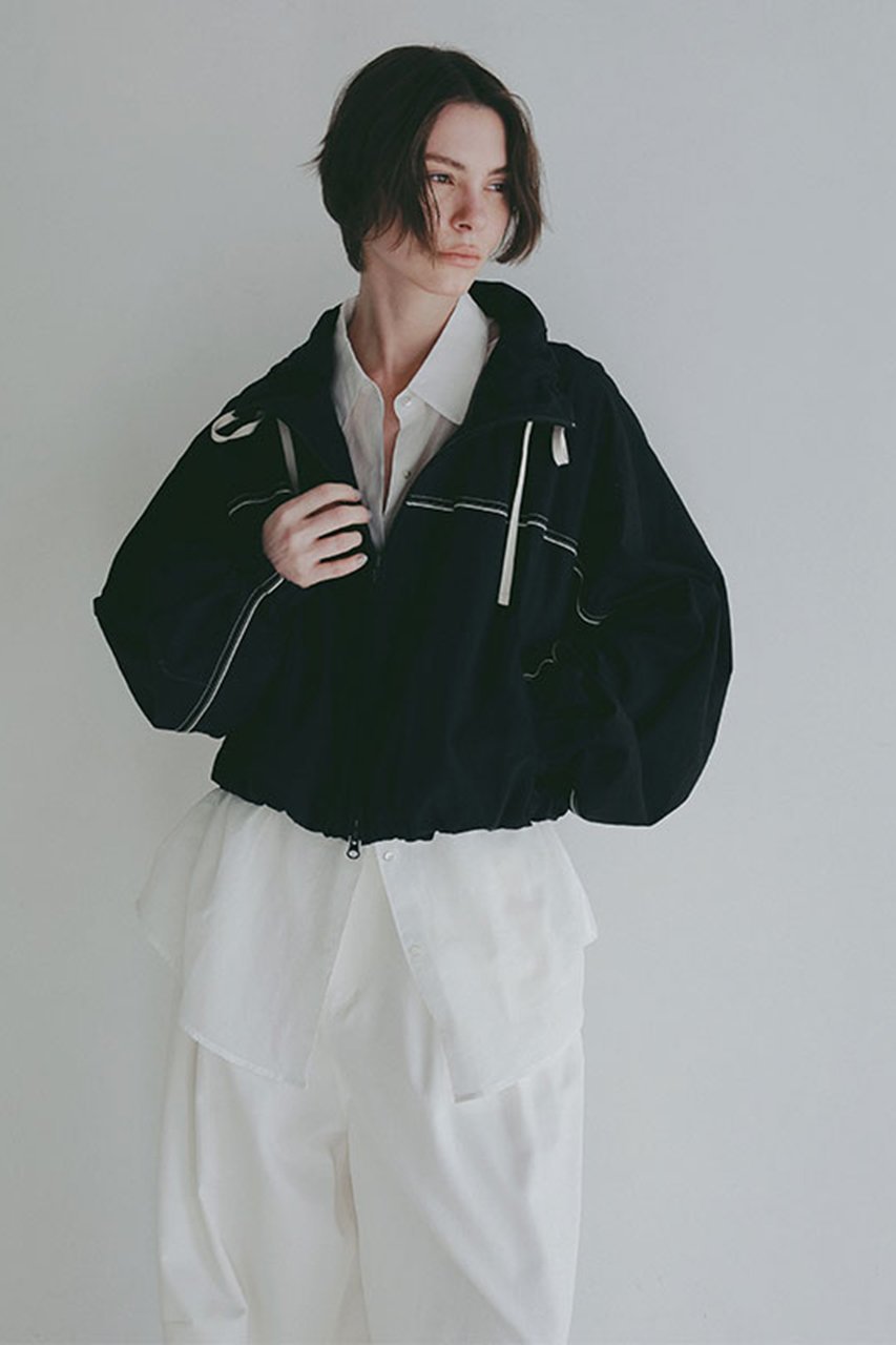 【エトレトウキョウ/ETRE TOKYO】のバルーンヘムコンビブルゾン インテリア・キッズ・メンズ・レディースファッション・服の通販 founy(ファニー) 　ファッション　Fashion　レディースファッション　Fashion for Women　アウター　Coat / Outerwear Collection　レディースジャケット・軽アウター　Jackets　ブルゾンジャケット・スポーティアウター　Blouson Jackets　オックス　Oxford Fabric　コンビ　Combo, Combination Style　切替　Switching, Contrast Panel　ショート　Short, Short Length　ジャケット　Jacket, Outerwear　スタンド　Stand Collar, Upright Stand　スポーティ　Sporty, Casual Athletic　ダブル　Double, Double-Breasted　バランス　Balance, Style Balance　バルーン　Balloon, Balloon Silhouette　パイピング　Piping, Trim Design　フレア　Flare, Flared　ブルゾン　Blouson, Bomber Jacket　メッシュ　Mesh, Net Fabric　リラックス　Relax, Relaxed Fit　ロング　Long, Long-Length　ワイド　Wide, Wide Fit　再入荷　Restock / Back in Stock　おすすめ　Recommended / Our Picks　ネイビー|ID: prp329100004879898 ipo3291000000036413336