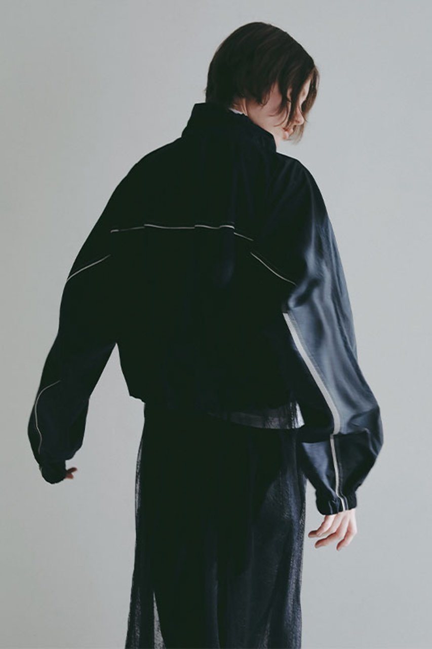【エトレトウキョウ/ETRE TOKYO】のバルーンヘムコンビブルゾン 大人の最旬トレンドファッション＆コーディネート founy(ファウニー) 　ファッション　Fashion　レディースファッション　Fashion for Women　アウター　Coat / Outerwear Collection　レディースジャケット・軽アウター　Jackets　ブルゾンジャケット・スポーティアウター　Blouson Jackets　オックス　Oxford Fabric　コンビ　Combo, Combination Style　切替　Switching, Contrast Panel　ショート　Short, Short Length　ジャケット　Jacket, Outerwear　スタンド　Stand Collar, Upright Stand　スポーティ　Sporty, Casual Athletic　ダブル　Double, Double-Breasted　バランス　Balance, Style Balance　バルーン　Balloon, Balloon Silhouette　パイピング　Piping, Trim Design　フレア　Flare, Flared　ブルゾン　Blouson, Bomber Jacket　メッシュ　Mesh, Net Fabric　リラックス　Relax, Relaxed Fit　ロング　Long, Long-Length　ワイド　Wide, Wide Fit　おすすめ　Recommended / Our Picks　other-7|ID: prp329100004879898 ipo3291000000037240313