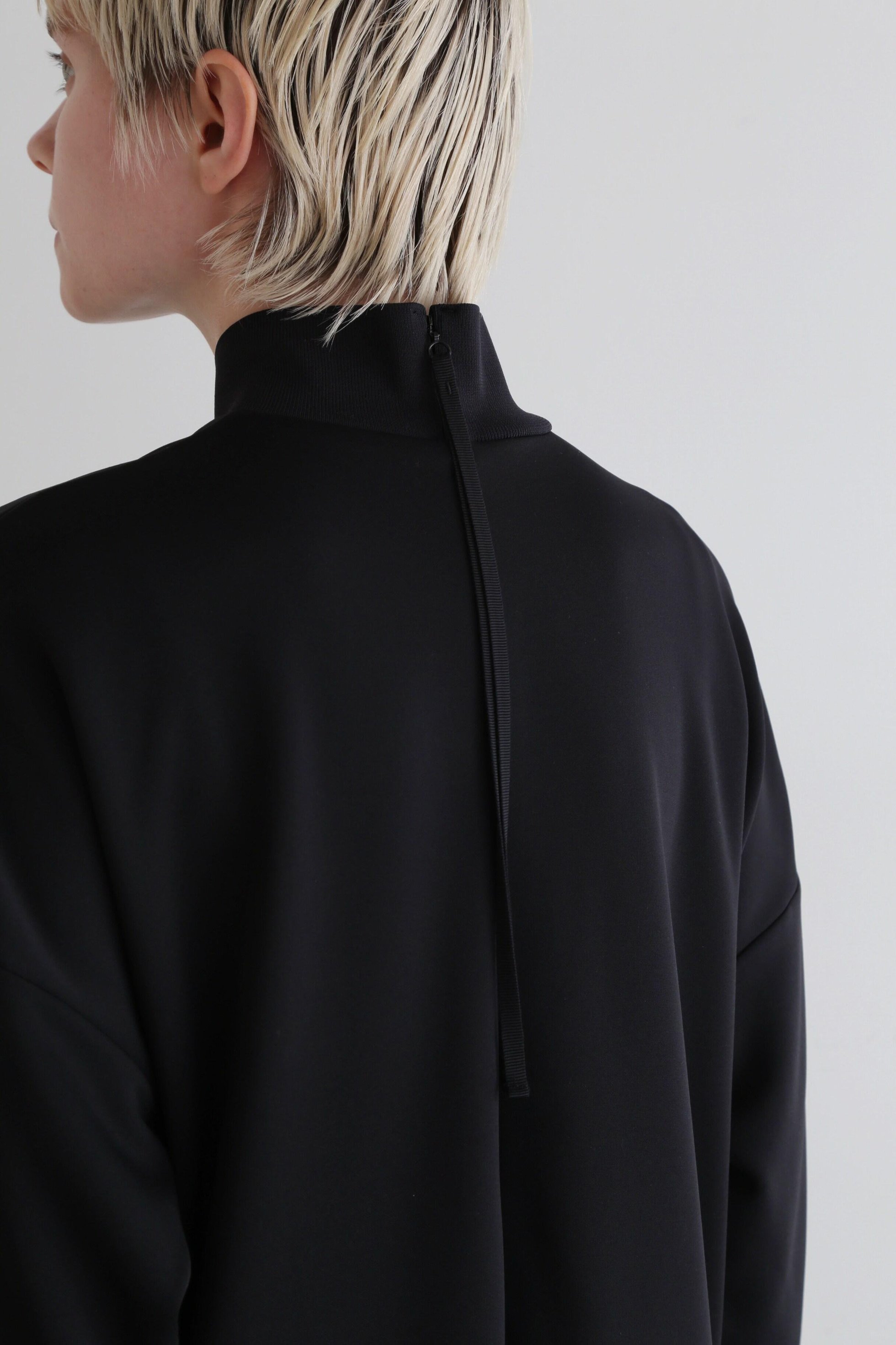 【ル フィル/LE PHIL】のCORDURAフリーススウェットワンピース 人気、トレンドファッション・服の通販 founy(ファニー) 　ファッション　Fashion　レディースファッション　Fashion for Women　ワンピース　Dresses　チュニック　Tunic Tops & Dresses　シンプル　Simple, Minimal　スタンダード　Standard, Basic　ストレート　Straight, Straight Cut　チュニック　Tunic, Long Top　ハイネック　High Neck, Mock Neck　ポケット　Pocket, Pocket Detail　ロング　Long, Long-Length　新作・新入荷　New Arrivals / New In　other-8|ID: prp329100004879966 ipo3291000000036413742