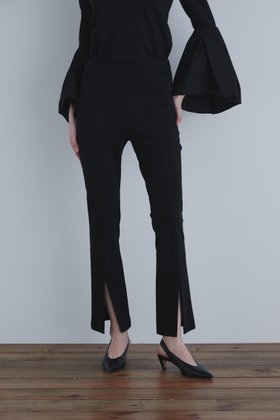 【ル フィル/LE PHIL】 ハイストレッチフロントスリットパンツ(+5cm丈)人気、トレンドファッション・服の通販 founy(ファニー) ファッション Fashion レディースファッション Fashion for Women パンツ Pants & Trousers おすすめ Recommended / Our Picks スタンダード Standard, Basic ストレッチ Stretch, Stretchy Fabric スリット Slit, Slit Detail セットアップ Set-Up, Coordinated Outfit フレア Flare, Flared 新作・新入荷 New Arrivals / New In |ID:prp329100004880021