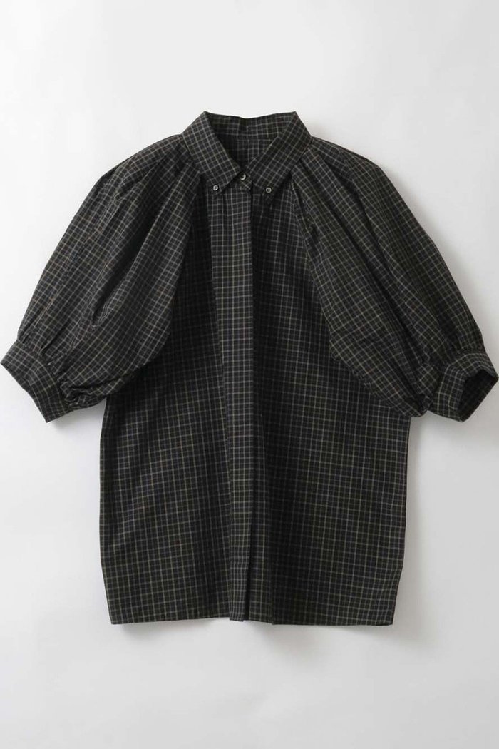 【ハー/HER.】のショルダータックチェックブラウス インテリア・キッズ・メンズ・レディースファッション・服の通販 founy(ファニー) https://founy.com/ ファッション Fashion レディースファッション Fashion for Women トップス・カットソー Cut & Sew Tops シャツ・ブラウス・オフィスカジュアル Elegant Blouses & Button-Ups ショート Short, Short Length シンプル Simple, Minimal スリーブ Sleeve, Long Sleeve / Short Sleeve ダウン Down, Puffer チェック Check, Plaid, Tartan デニム Denim, Jeans Material モノトーン Monotone, Black and White 夏 Summer 新作・新入荷 New Arrivals / New In |ID: prp329100004880049 ipo3291000000036414390