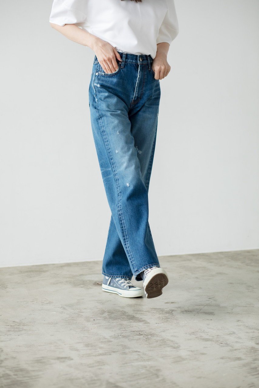 【マイ ウィークネス/MY WEAKNESS】のDenim Vintage 大人の最旬トレンドファッション＆コーディネート founy(ファウニー) 　ファッション　Fashion　レディースファッション　Fashion for Women　パンツ　Pants & Trousers　デニムパンツ・ジーンズ・美脚デニム　Denim Jeans & Pants　ストレート　Straight, Straight Cut　スニーカー　Sneakers, Trainers　デニム　Denim, Jeans Material　パッチ　Patch, Appliqué　ヴィンテージ　Vintage Style　other-7|ID: prp329100004880858 ipo3291000000036866462