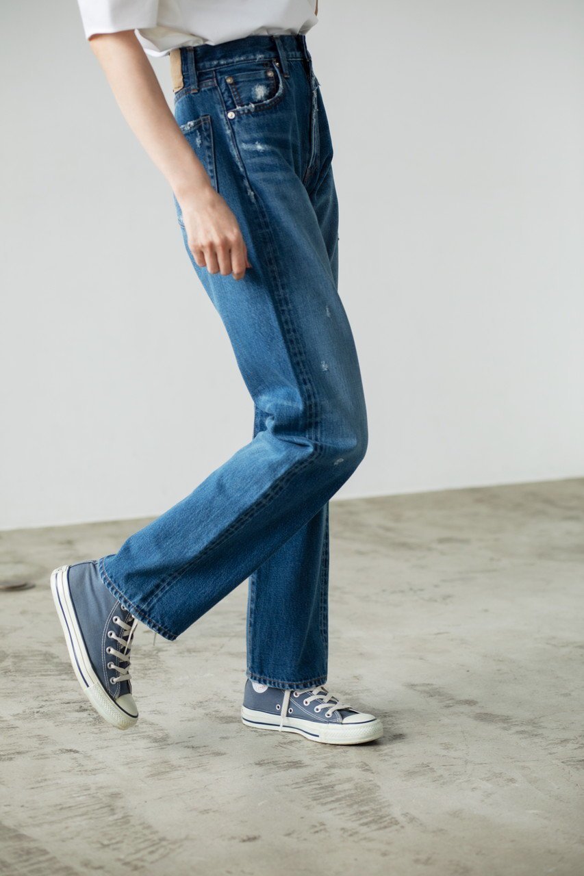 【マイ ウィークネス/MY WEAKNESS】のDenim Vintage 大人の最旬トレンドファッション＆コーディネート founy(ファウニー) 　ファッション　Fashion　レディースファッション　Fashion for Women　パンツ　Pants & Trousers　デニムパンツ・ジーンズ・美脚デニム　Denim Jeans & Pants　ストレート　Straight, Straight Cut　スニーカー　Sneakers, Trainers　デニム　Denim, Jeans Material　パッチ　Patch, Appliqué　ヴィンテージ　Vintage Style　other-8|ID: prp329100004880858 ipo3291000000036866463