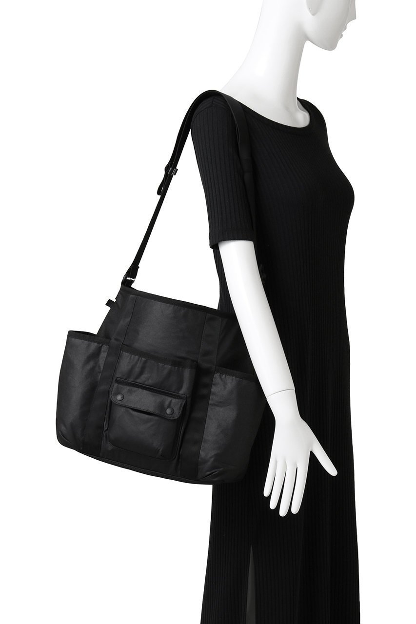 【ダイワ ピアサーティナイン/DAIWA PIER39】の【UNISEX】TECH REVERSIBLE ONE SHOULDER BAG 人気、トレンドファッション・服の通販 founy(ファニー) 　ファッション　Fashion　レディースファッション　Fashion for Women　バッグ　Bags　ユニセックス　Unisex, Genderless　シンプル　Simple, Minimal　ポケット　Pocket, Pocket Detail　リバーシブル　Reversible, Two-Sided　旅行　Travel　other-2|ID: prp329100004881207 ipo3291000000036433317