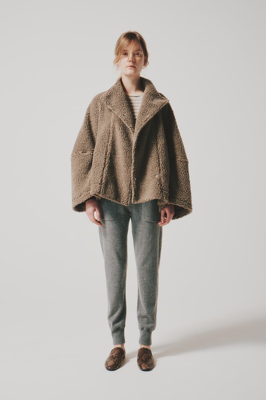 【ルームエイト/Room no.8】のPOODLE ハイネック ショート ドット コート 人気、トレンドファッション・服の通販 founy(ファニー) 　ファッション　Fashion　レディースファッション　Fashion for Women　アウター　Coat / Outerwear Collection　コート・ロングコート・ピーコート　Long Coats, Peacoats & More　ショート　Short, Short Length　ドット　Polka Dot, Dot Pattern　ハイネック　High Neck, Mock Neck　バランス　Balance, Style Balance　フェミニン　Feminine, Girly　リュクス　Luxury, Elegant, High-End, Chic　other-8|ID: prp329100004881372 ipo3291000000036434490