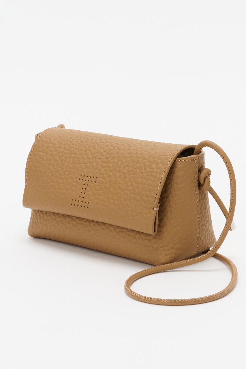 【イアクッチ/IACUCCI】のアルブメ ALCE 大人の最旬トレンドファッション＆コーディネート founy(ファウニー) 　ファッション　Fashion　レディースファッション　Fashion for Women　バッグ　Bags　コンパクト　Compact, Small Size　ショルダー　Shoulder, Shoulder Strap　人気　Popular, Best Seller　フォルム　Silhouette, Form　リップ　Lip, Lip Motif　ワンポイント　One Point, Statement Accent　other-2|ID: prp329100004881456 ipo3291000000036435039