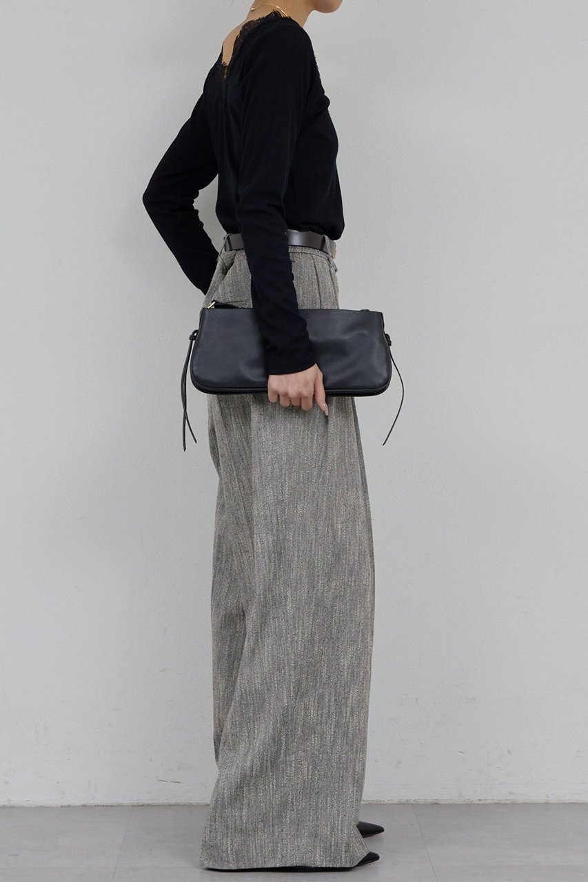 【ガリャルダガランテ/GALLARDAGALANTE】のVレースロンTee 人気、トレンドファッション・服の通販 founy(ファニー) ファッション Fashion レディースファッション Fashion for Women トップス・カットソー Cut & Sew Tops シャツ・ブラウス・オフィスカジュアル Elegant Blouses & Button-Ups ロングTシャツ・Tシャツ Longline T-Shirts & Tees カットソー・ベーシックTシャツ Cut-and-Sewn Tops / Stretch Tees & Basics おすすめ Recommended / Our Picks インナー Innerwear カットソー Cut and Sewn Top スリーブ Sleeve, Long Sleeve / Short Sleeve デコルテ Décolleté, Neckline マニッシュ Mannish, Boyish レース Lace, Lace Fabric ロング Long, Long-Length other-5|ID: prp329100004881557 ipo3291000000036436039