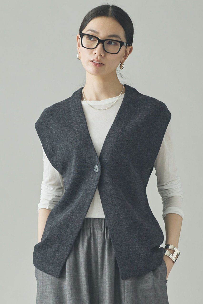 【カレンソロジー/Curensology】のマスキュリンニットベスト インテリア・キッズ・メンズ・レディースファッション・服の通販 founy(ファニー) 　ファッション　Fashion　レディースファッション　Fashion for Women　アウター　Coat / Outerwear Collection　レディースジャケット・軽アウター　Jackets　おすすめ　Recommended / Our Picks　ショルダー　Shoulder, Shoulder Strap　ジャケット　Jacket, Outerwear　ダブル　Double, Double-Breasted　デニム　Denim, Jeans Material　ベスト　Vest, Waistcoat　ロング　Long, Long-Length　グレー|ID: prp329100004881584 ipo3291000000036436258