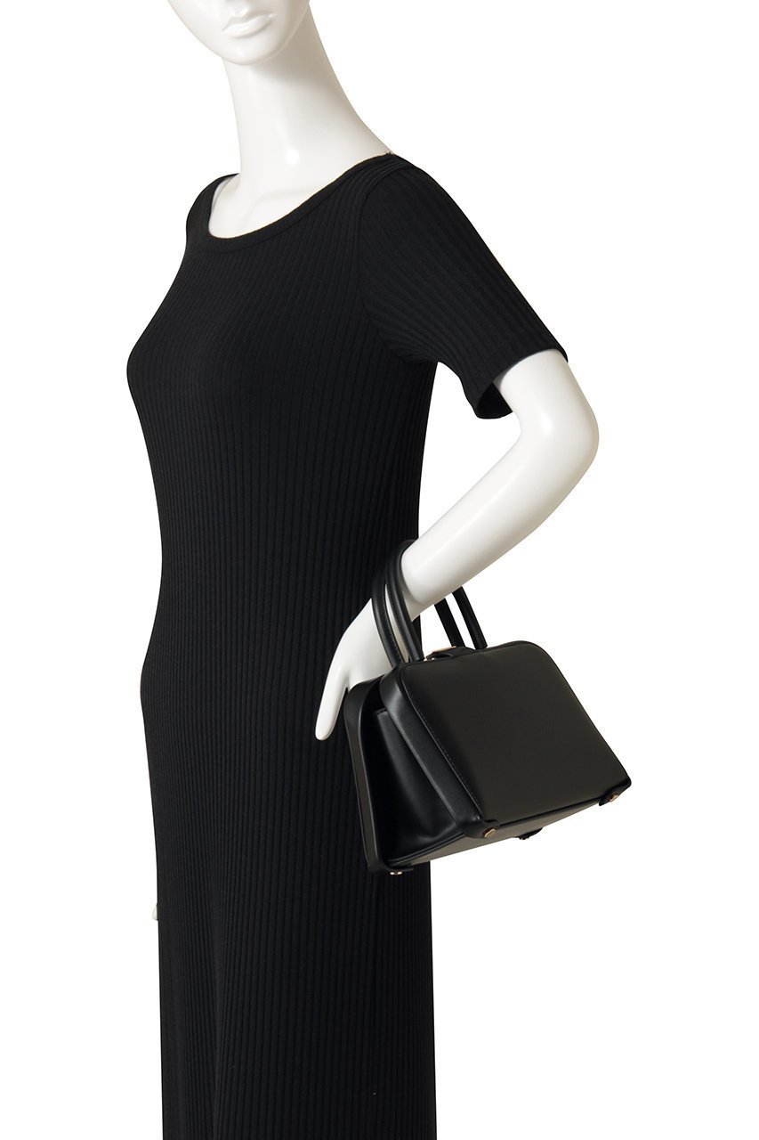 【マルティニーク/martinique】の【PUNTI】PLAIN PORTRAIT HAND バッグ 人気、トレンドファッション・服の通販 founy(ファニー) 　ファッション　Fashion　レディースファッション　Fashion for Women　バッグ　Bags　イタリア　Italy　フォルム　Silhouette, Form　フォーマル　Formal, Dressy　フレーム　Frame, Outline　再入荷　Restock / Back in Stock　定番　Standard, Basic Item　other-2|ID: prp329100004881813 ipo3291000000036438149