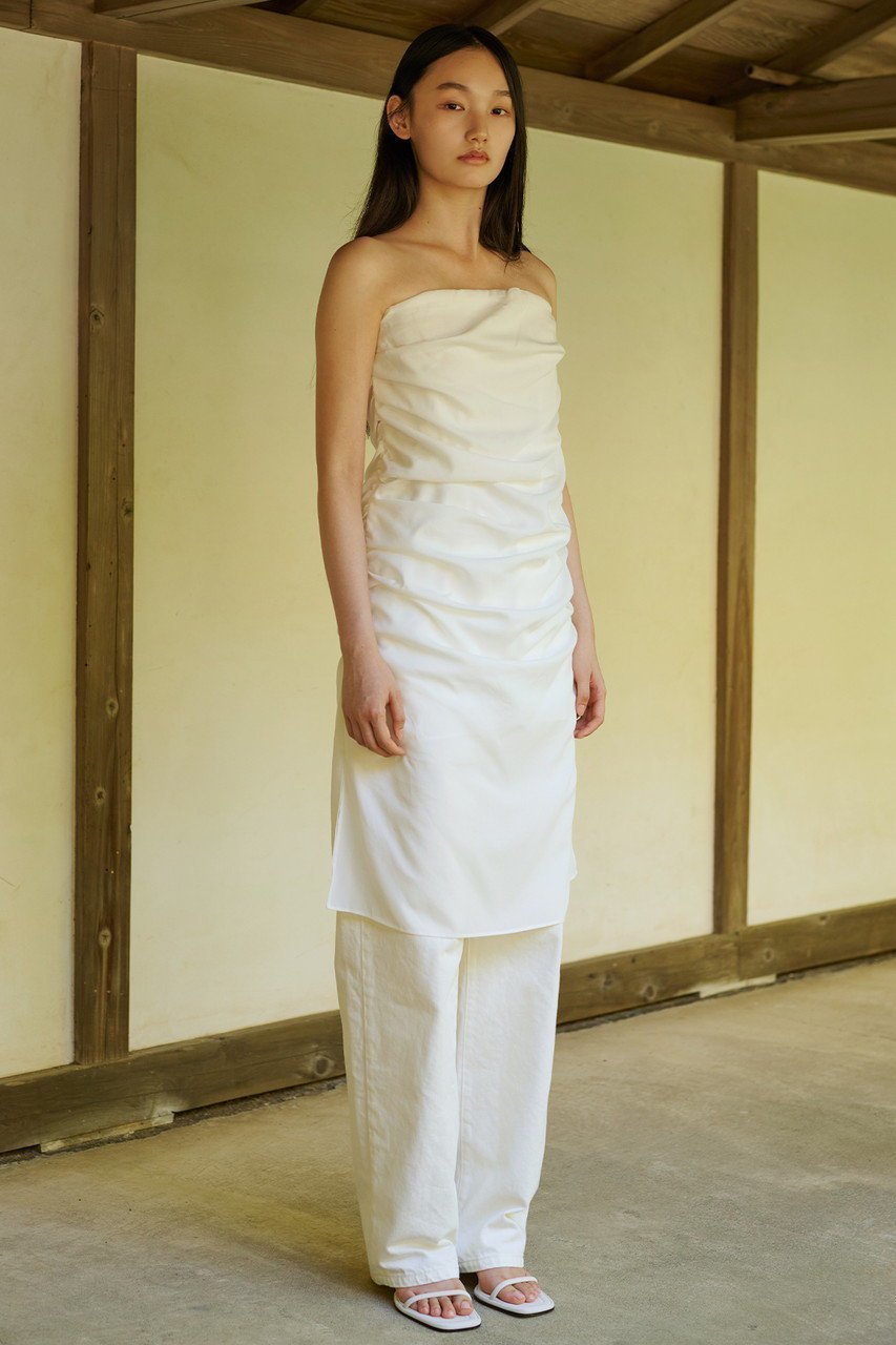 【セアン/SCEARN】のGASSED VOILE COTTON チューブトップブラウス 人気、トレンドファッション・服の通販 founy(ファニー) 　ファッション　Fashion　レディースファッション　Fashion for Women　トップス・カットソー　Cut & Sew Tops　キャミソール&ノースリーブ　Camisoles & Sleeveless Tops　シャツ・ブラウス・オフィスカジュアル　Elegant Blouses & Button-Ups　シアー　Sheer, See-Through　シャーリング　Shirring, Ruched　チューブ　Tube, Tube Top　ノースリーブ　Sleeveless, No-Sleeve　other-6|ID: prp329100004882301 ipo3291000000036442376