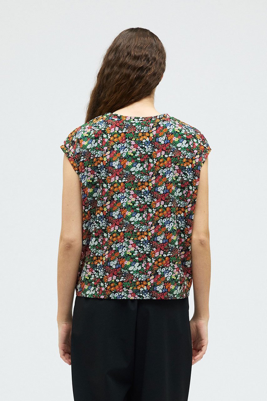 【ミズイロ インド/mizuiro ind】のflower print french slv P/O プルオーバー 人気、トレンドファッション・服の通販 founy(ファニー) 　ファッション　Fashion　レディースファッション　Fashion for Women　トップス・カットソー　Cut & Sew Tops　シャツ・ブラウス・オフィスカジュアル　Elegant Blouses & Button-Ups　カジュアルプルオーバー・ニットトップス　Pullovers & Knit Tops / Casual Pullovers　なめらか　Smooth, Silky Texture　インナー　Innerwear　ショート　Short, Short Length　ジャケット　Jacket, Outerwear　スリーブ　Sleeve, Long Sleeve / Short Sleeve　フレンチ　French, French Style　プリント　Print, Printed Pattern　エレガント 上品　Elegant　新作・新入荷　New Arrivals / New In　other-8|ID: prp329100004882985 ipo3291000000036449243