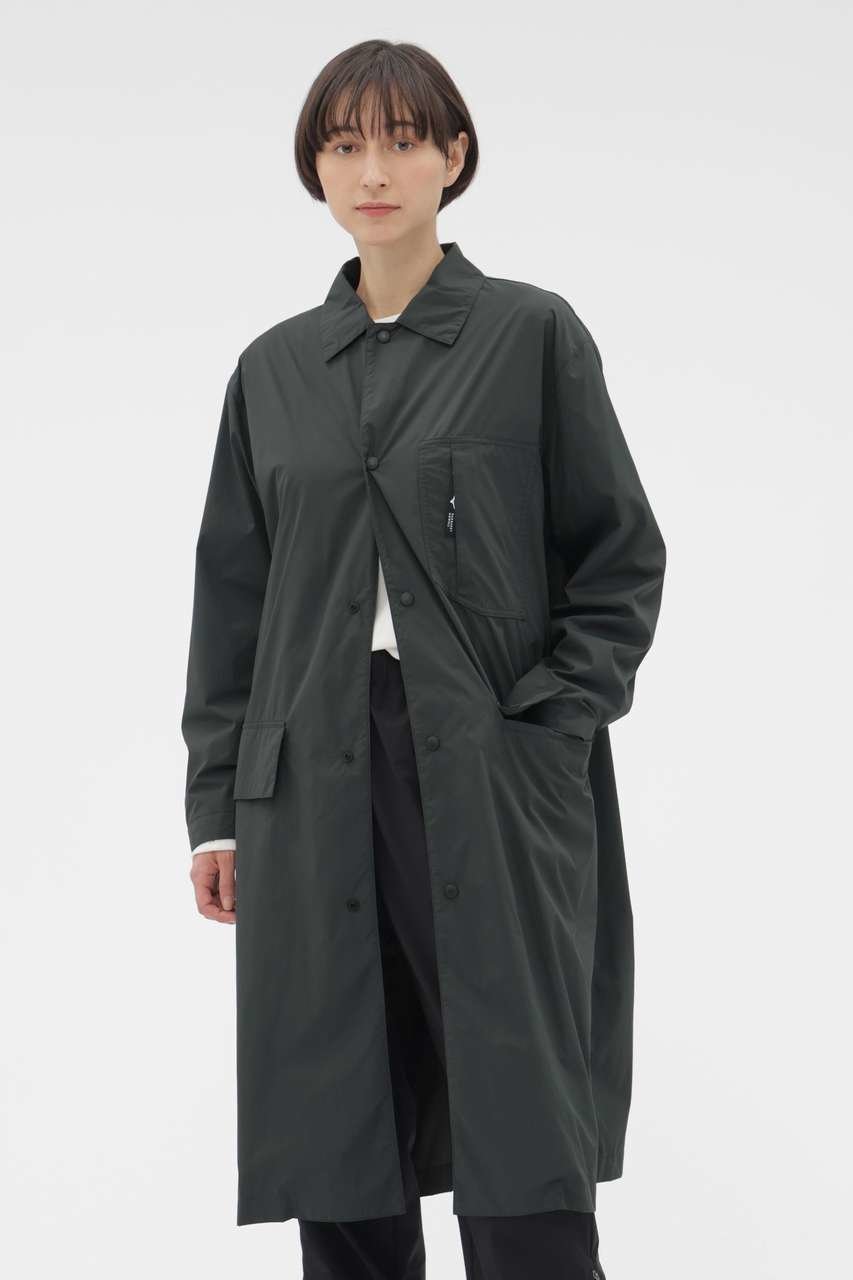 【マーガレットハウエル/MARGARET HOWELL】のRECYCLED NYLON COMPACT RIPSTOP COAT インテリア・キッズ・メンズ・レディースファッション・服の通販 founy(ファニー) 　ファッション　Fashion　レディースファッション　Fashion for Women　アウター　Coat / Outerwear Collection　コート・ロングコート・ピーコート　Long Coats, Peacoats & More　チェスターコート・ロング丈アウター　Chester Coats / Chesterfield Long Coats　アクリル　Acrylic Material　コレクション　Collection, Seasonal Line　コーティング　Coating, Coated Finish　スポーティ　Sporty, Casual Athletic　マーガレット　Marguerite, Daisy Pattern　モダン　Modern, Contemporary　リップ　Lip, Lip Motif　ロング　Long, Long-Length　新作・新入荷　New Arrivals / New In　グレー|ID: prp329100004883060 ipo3291000000036450075