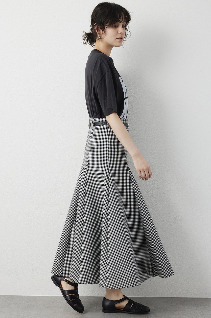 【ウィムガゼット/Whim Gazette】のKIDDINGロゴTシャツ 人気、トレンドファッション・服の通販 founy(ファニー) 　ファッション　Fashion　レディースファッション　Fashion for Women　トップス・カットソー　Cut & Sew Tops　シャツ・ブラウス・オフィスカジュアル　Elegant Blouses & Button-Ups　ロングTシャツ・Tシャツ　Longline T-Shirts & Tees　カットソー・ベーシックTシャツ　Cut-and-Sewn Tops / Stretch Tees & Basics　なめらか　Smooth, Silky Texture　インド　Indian Textile　インナー　Innerwear　カットソー　Cut and Sewn Top　クール　Cool, Chic　ショート　Short, Short Length　シルク　Silk, 100% Silk　シンプル　Simple, Minimal　ジャケット　Jacket, Outerwear　スリーブ　Sleeve, Long Sleeve / Short Sleeve　プリント　Print, Printed Pattern　ワイド　Wide, Wide Fit　半袖　Short Sleeve, Half Sleeve　定番　Standard, Basic Item　other-4|ID: prp329100004883440 ipo3291000000036453701